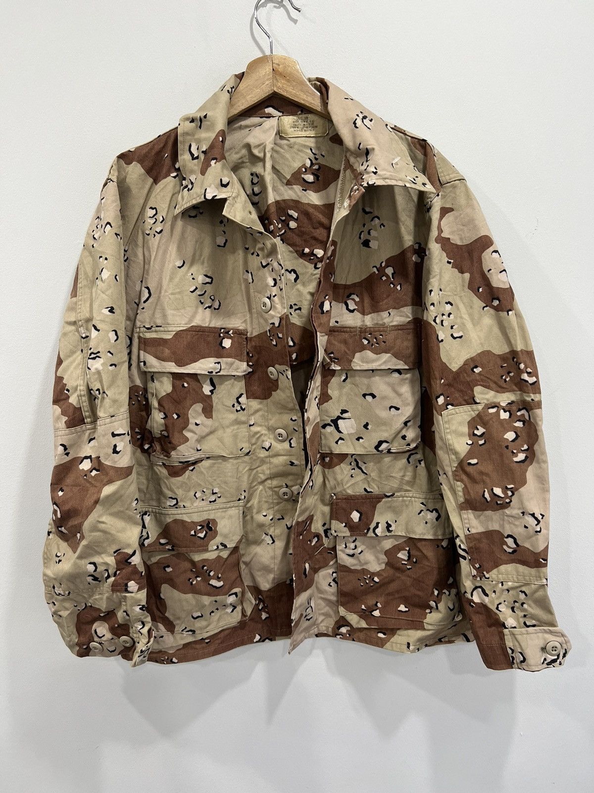 Japanese Brand Vintage Desert Camo Jacket army sand war button shirt Size US L / EU 52-54 / 3 - 1 Thumbnail
