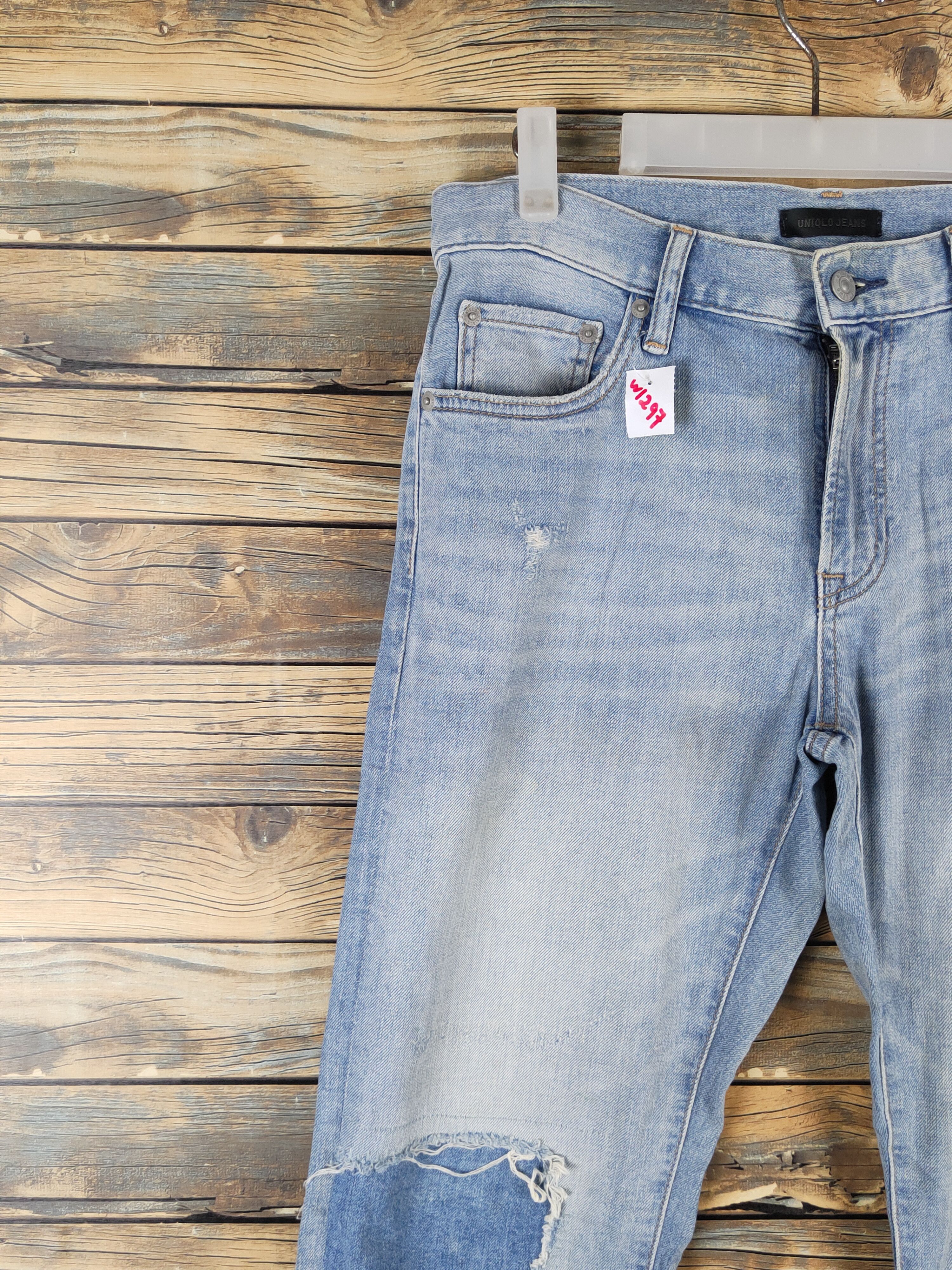 Japanese Brand Uniqlo Blue Faded Distressed Ripped Jeans #W1297 Size US 31 - 3 Thumbnail