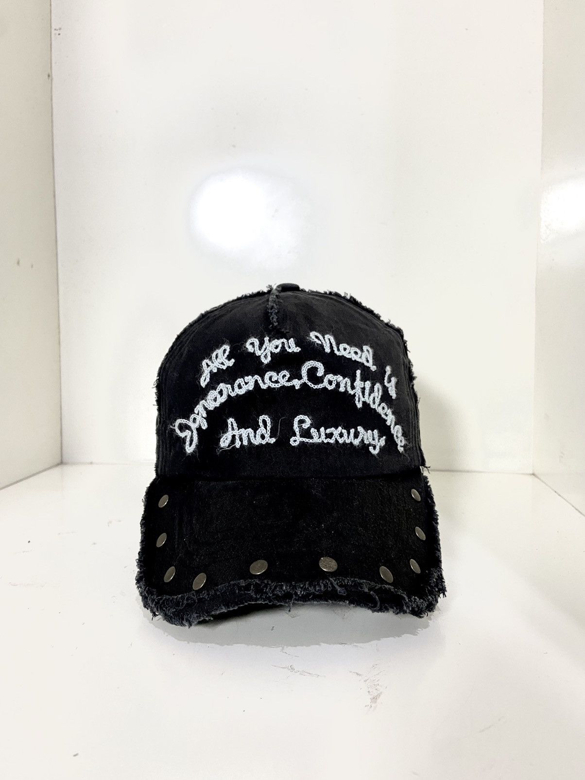 If Six Was Nine 2000s milsa trucker hat ditsetressed buttons Size ONE SIZE - 1 Thumbnail