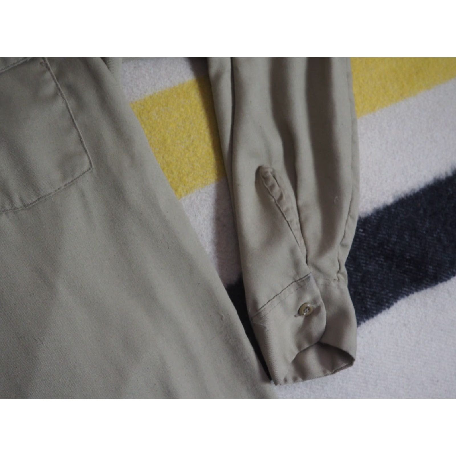 Dickies VTG 70s Dickies Tan Beige Polycotton Pocket USA Made Button Work Shirt Mens L Size US L / EU 52-54 / 3 - 5 Thumbnail