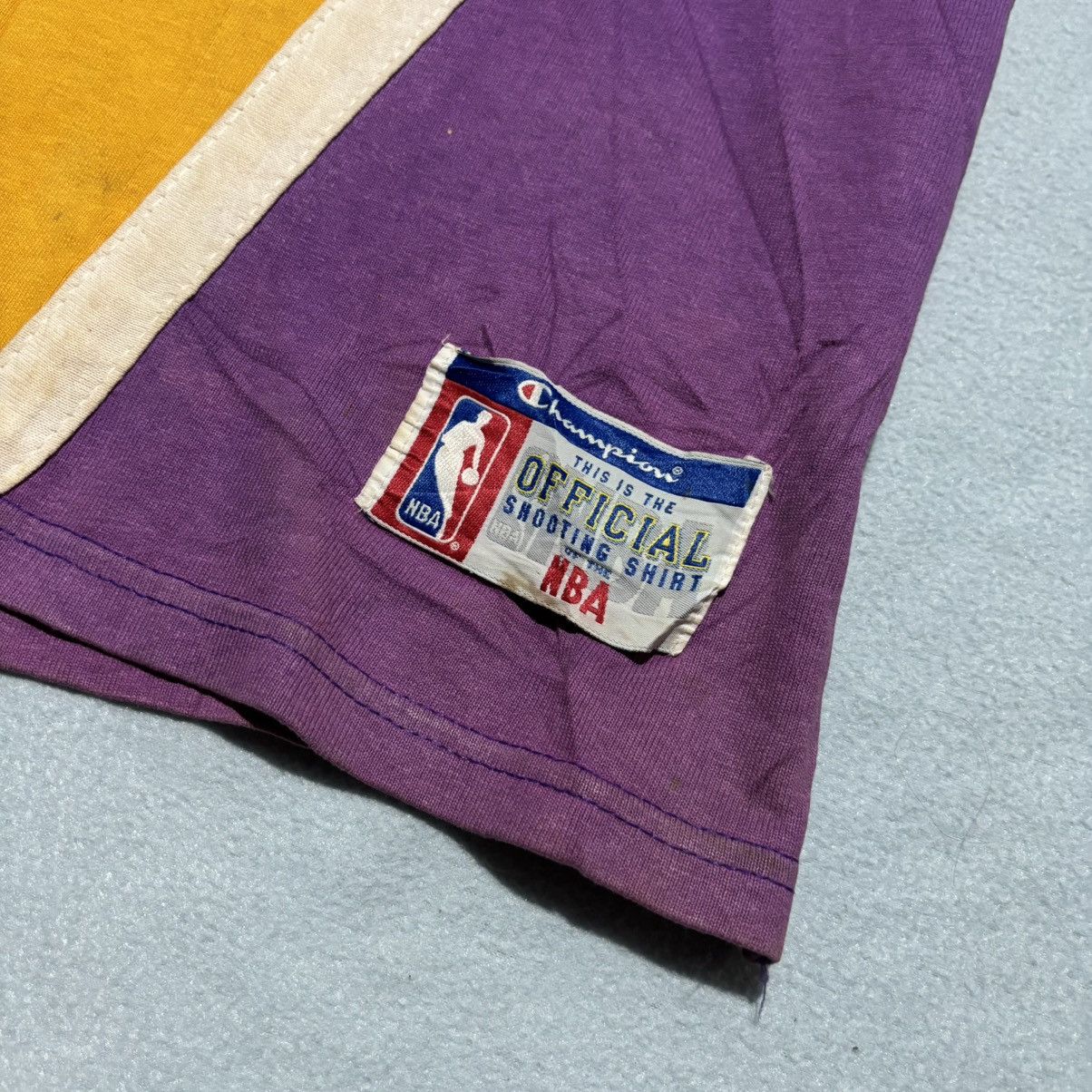 Champion Vintage 90’s Champion Lakers Los Angeles Jersey Size US XL / EU 56 / 4 - 6 Thumbnail