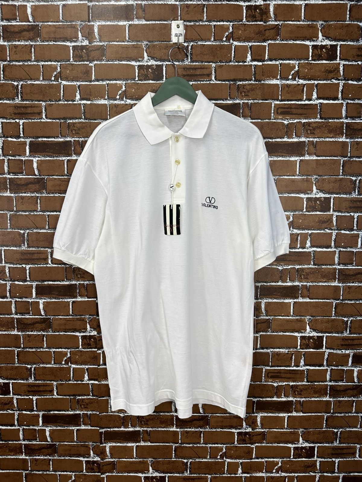 Valentino Vintage Valentino Polo Tee NOS A1021 Size US L / EU 52-54 / 3 - 1 Thumbnail