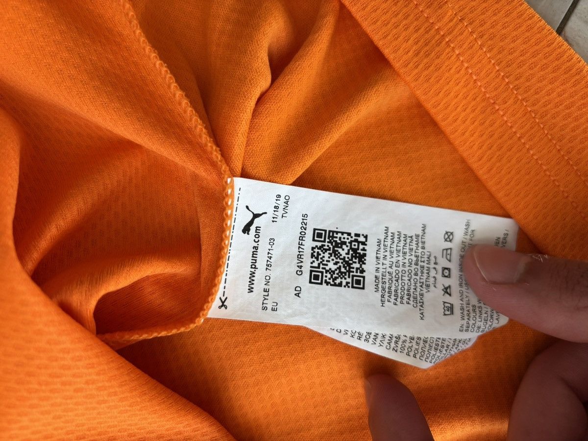Puma VALENCIA 2020-2021 AWAY FOOTBALL JERSEY Size US S / EU 44-46 / 1 - 4 Thumbnail