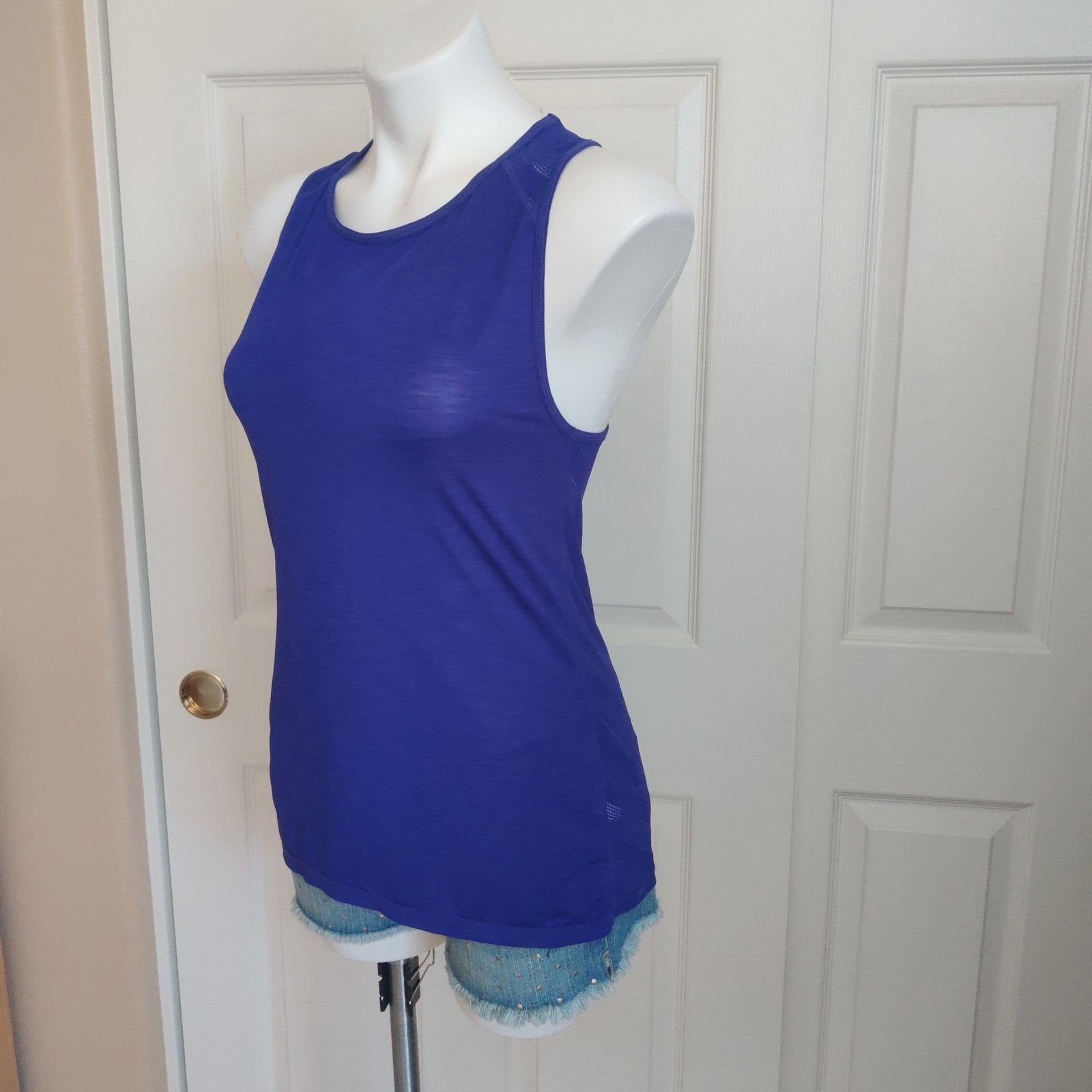 Athleta Athleta Kettlebella Racerback Tank Top sz XS Size XS / US 0-2 / IT 36-38 - 2 Thumbnail
