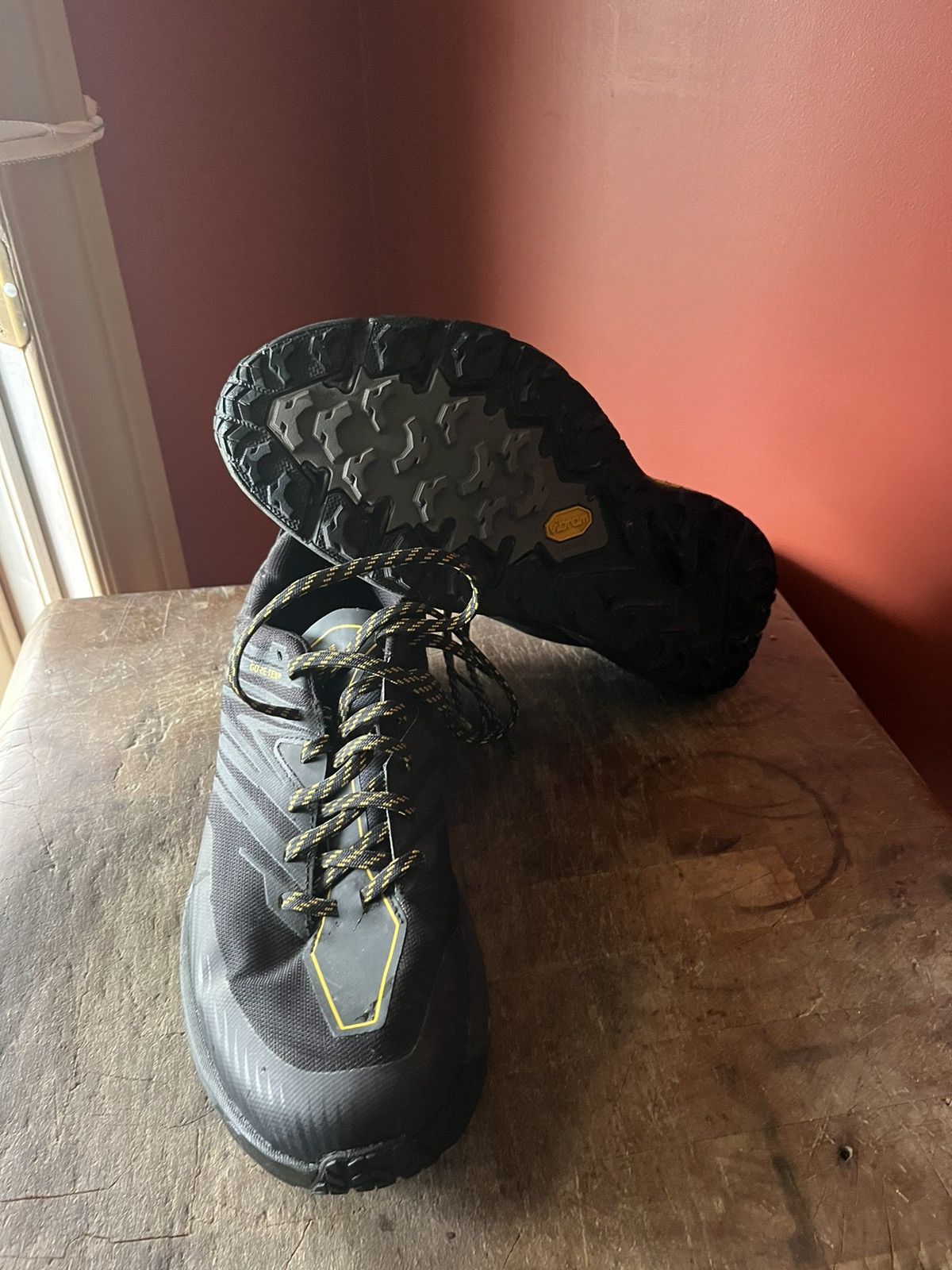 Hoka HOKA Speedgoat Size US 11.5 / EU 44-45 - 6 Thumbnail