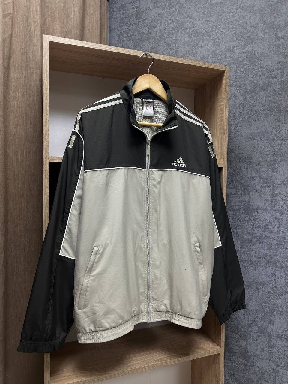 Adidas × Vintage Vintage Adidas Nylon Beige Full Zip Jacket Size US M / EU 48-50 / 2 - 5 Thumbnail