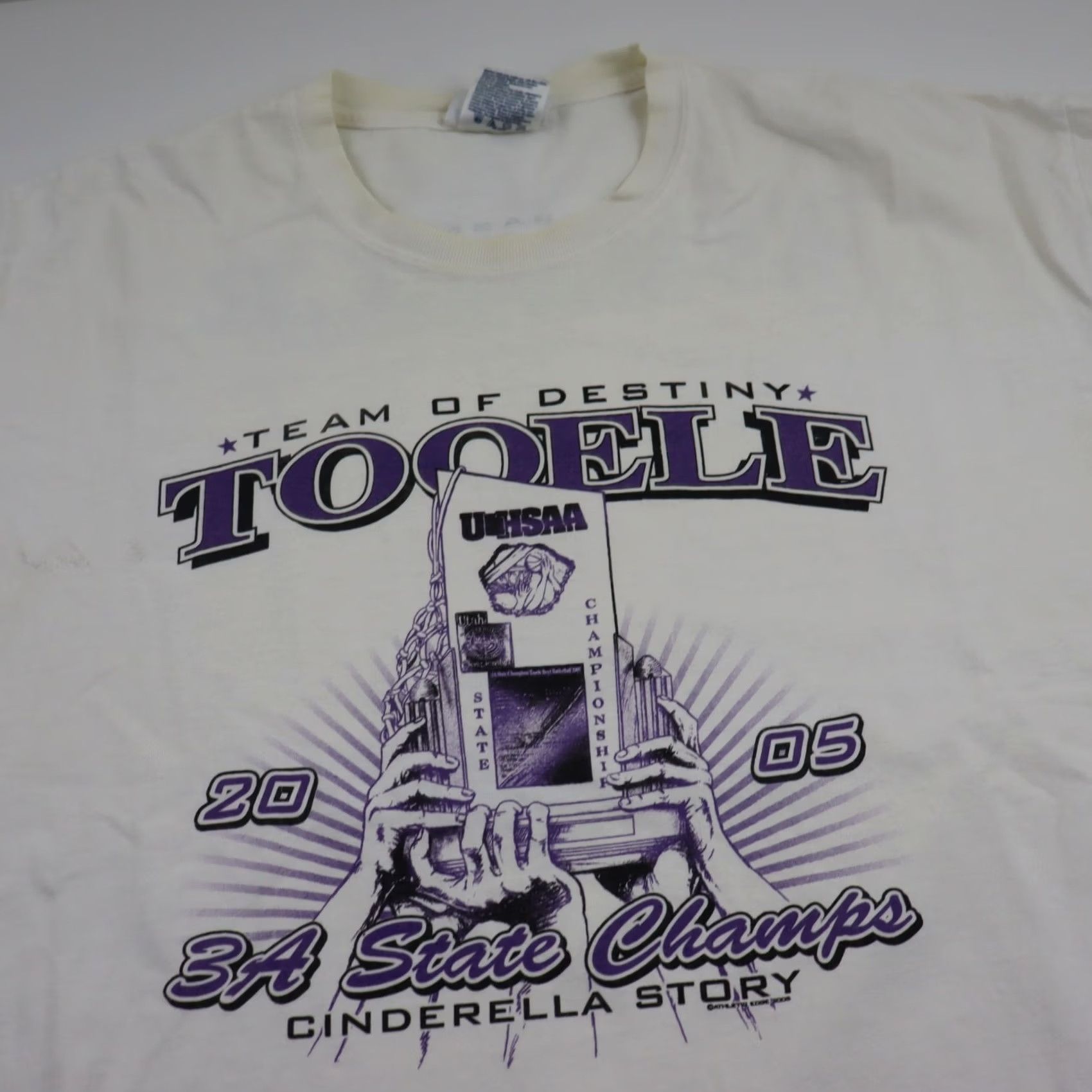 Vintage VINTAGE Tooele Utah Basketball T Shirt Mens XL 2005 State Champs UHSAA High School White Graphic Print Front Back Stadium Pride USA 80s 90s Boys Mens Size US XL / EU 56 / 4 - 4 Thumbnail