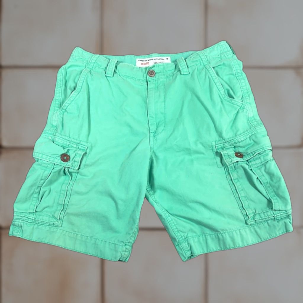 American Eagle Outfitters American Eagle Outfitters Cargo Shorts Mens 34 Green Cotton Canvas Outdoor Logo Cargo Pockets 10in Inseam Size US 34 / EU 50 - 1 Thumbnail