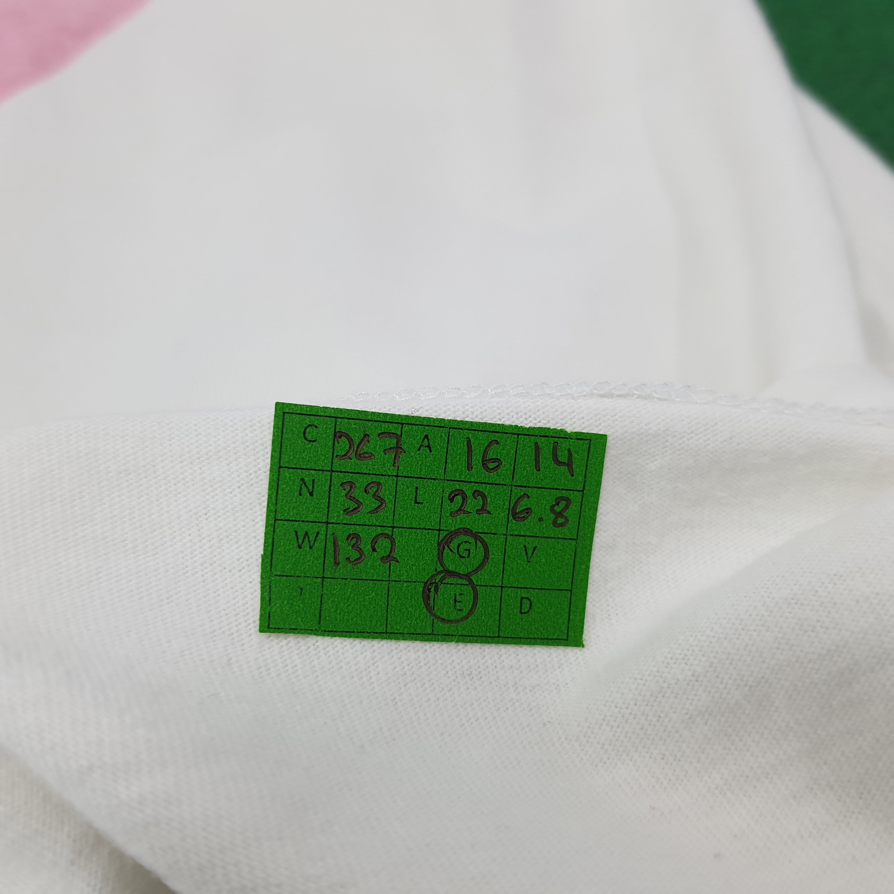 Comme des Garcons PLAY Vintage Comme Des Garcons PLAY Heart Logo Tshirt C267N33 Size XS / US 0-2 / IT 36-38 - 8 Thumbnail