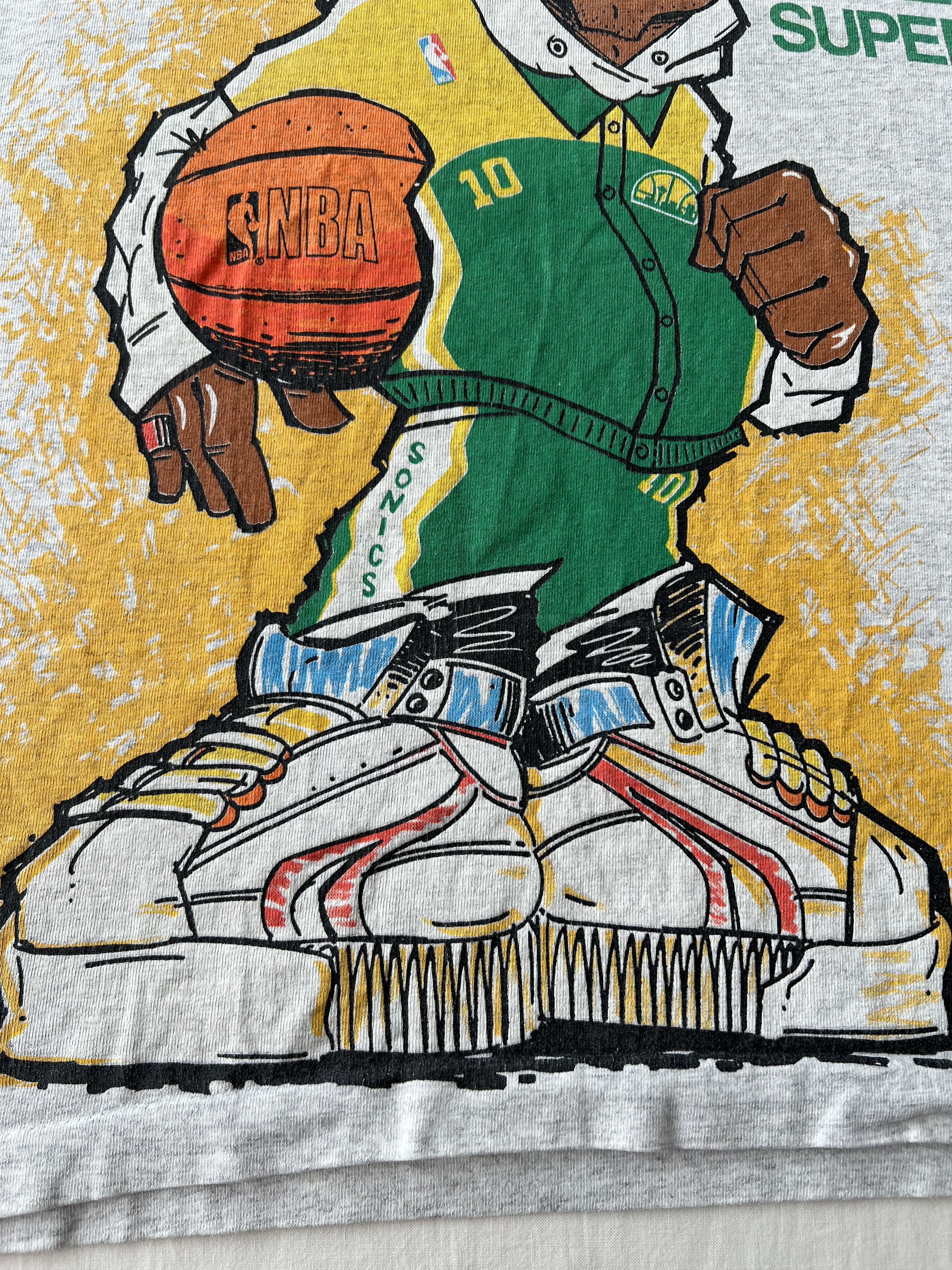 NBA Vintage 90s Seattle Supersonics NBA Gray T-shirt Size US M / EU 48-50 / 2 - 7 Thumbnail