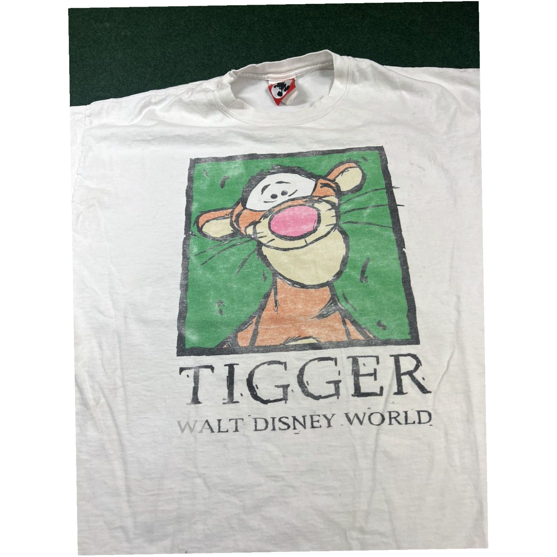 Disney VINTAGE 90s Tigger Walt Disney T-Shirt Winne Pooh Big Face Size 2XL Rare VTG Size US XXL / EU 58 / 5 - 2 Thumbnail
