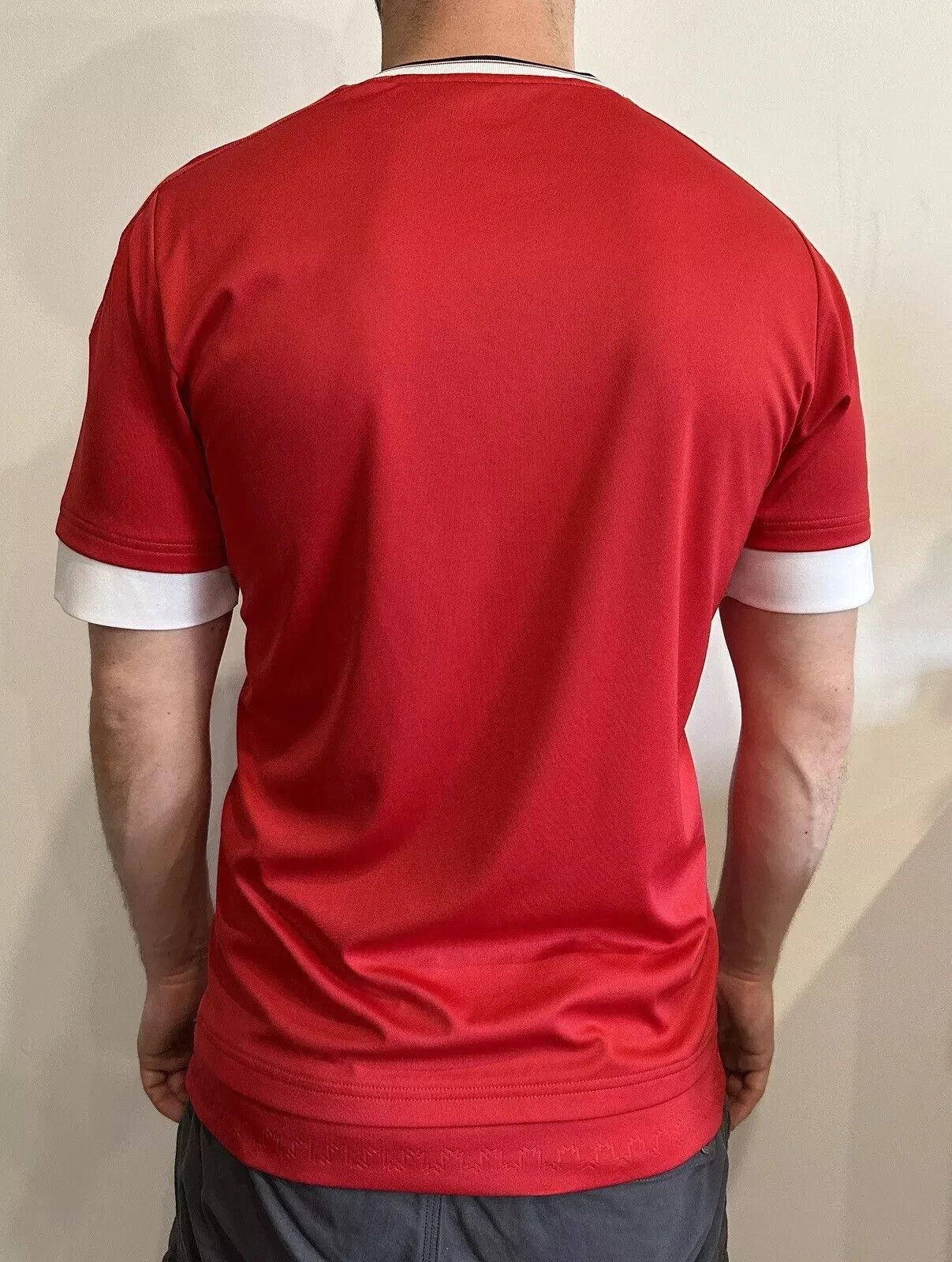 Adidas MANCHESTER UNITED 2015 2016 HOME JERSEY SOCER FOOTBALL MENS Size US S / EU 44-46 / 1 - 3 Thumbnail