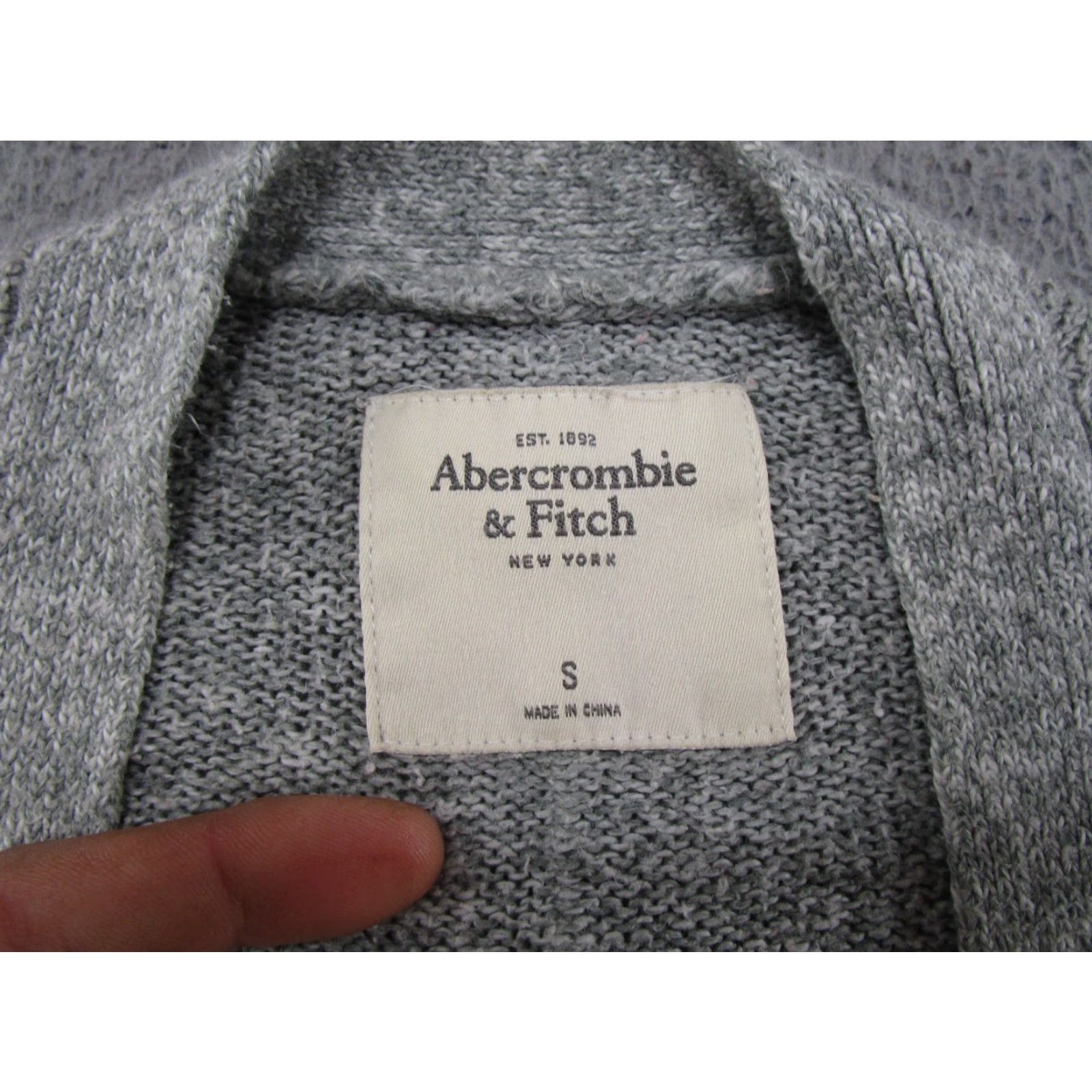 Abercrombie & Fitch VTG Abercrombie & Fitch Cardigan Sweater Women's Size S Gray Preppy Button Up Knit Cotton Size S / US 4 / IT 40 - 2 Thumbnail