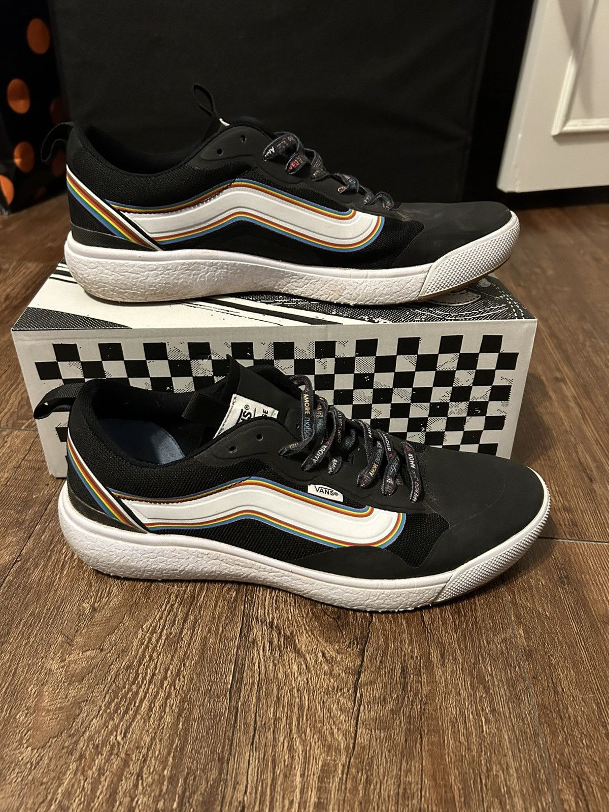 Vans Vans Ultrarange Pride Edition Size US 11.5 / EU 44-45 - 3 Thumbnail