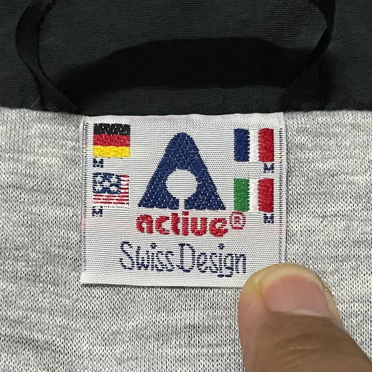 Japanese Brand Vintage Active Swiss Design 1890 Network Hooded Jacket Size US L / EU 52-54 / 3 - 8 Thumbnail