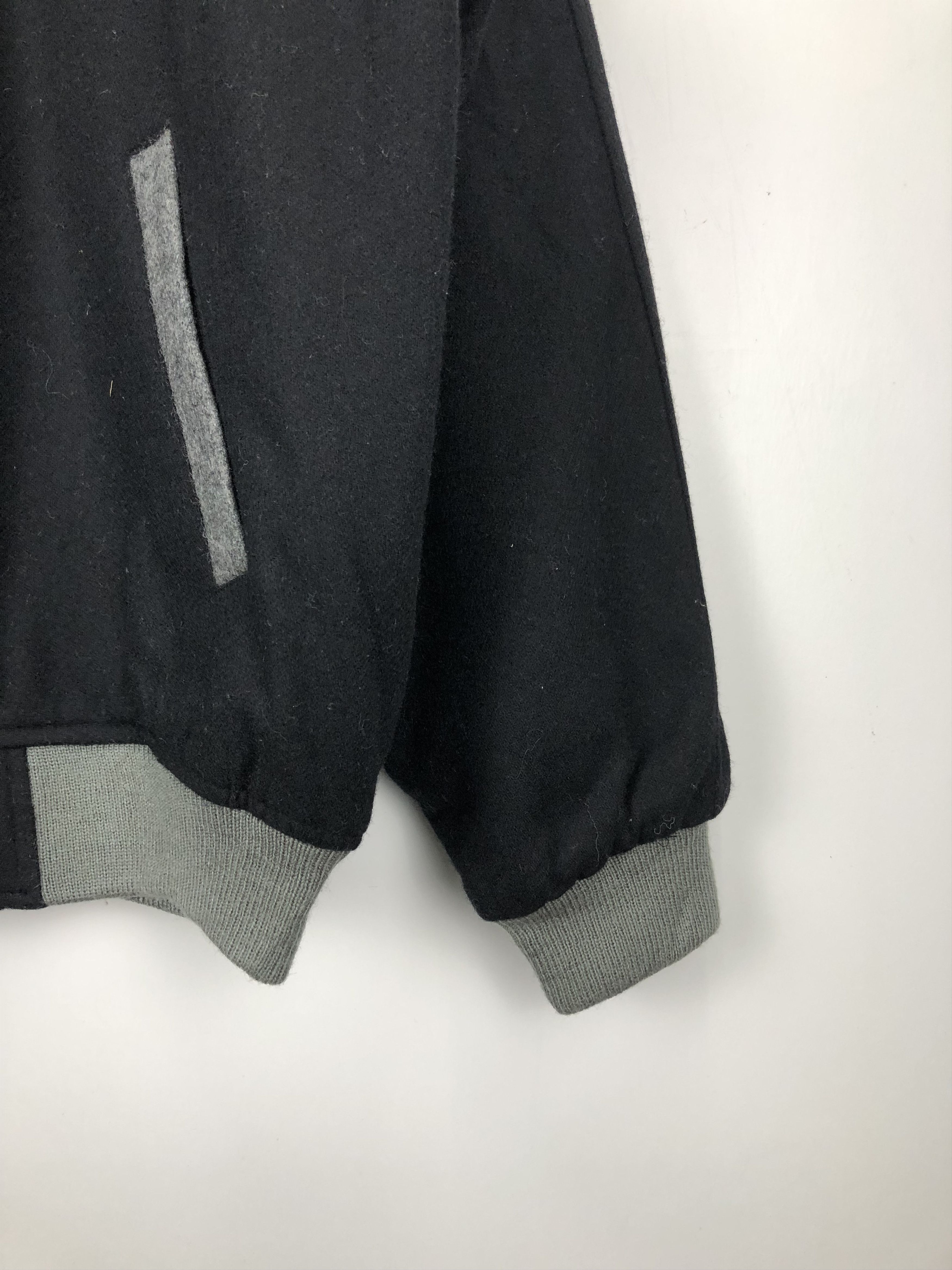 Vintage Vintage 90s Crocodile Wool Varsity Jacket V0409 Size US L / EU 52-54 / 3 - 6 Thumbnail