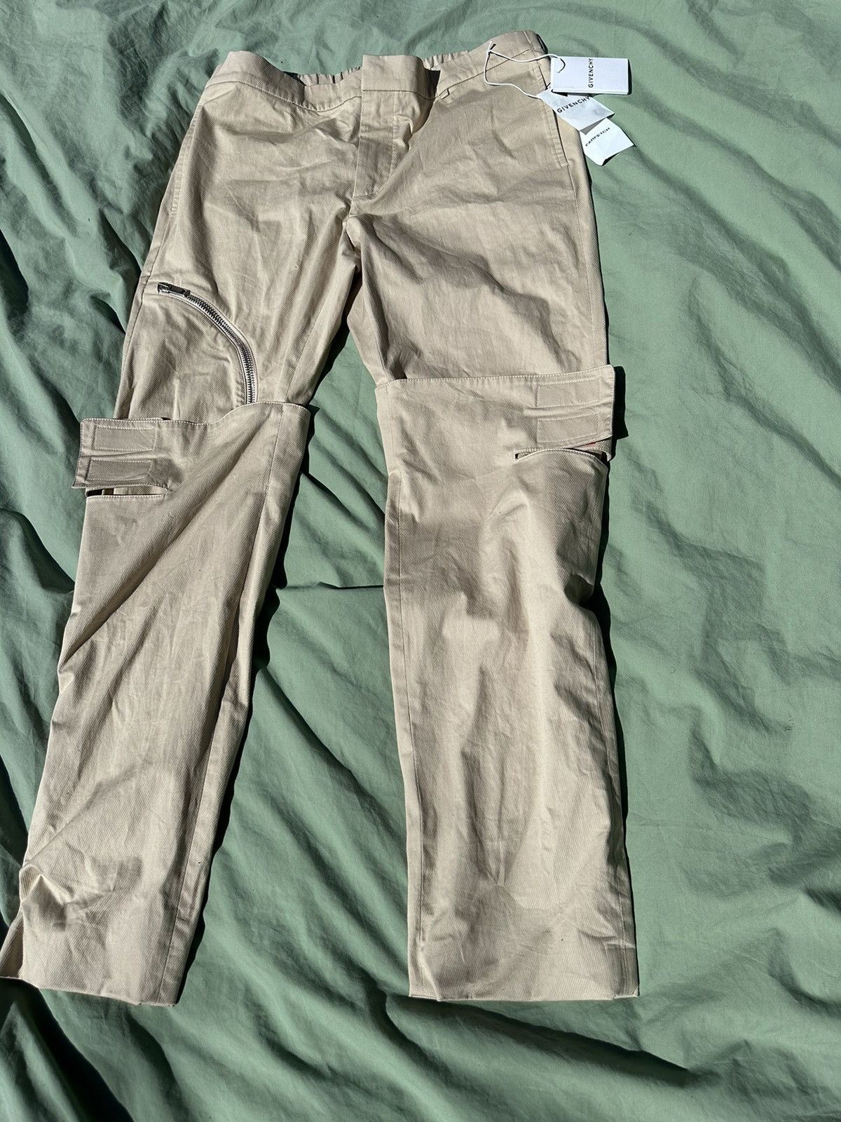 Givenchy Givenchy Rtw Spring 21 Look 38 zip pants sz56 aircut Size US 37 - 2 Thumbnail