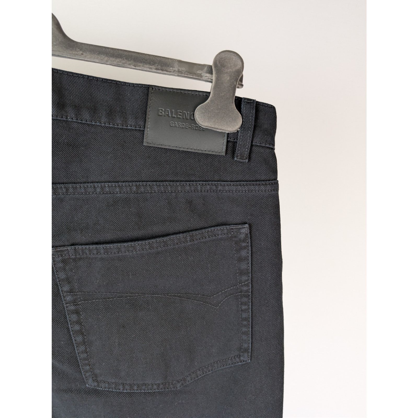 Balenciaga o1rshd1 Straight-Leg Flared Denim Jeans in Peach Pitch Black Size US 33 - 14 Thumbnail