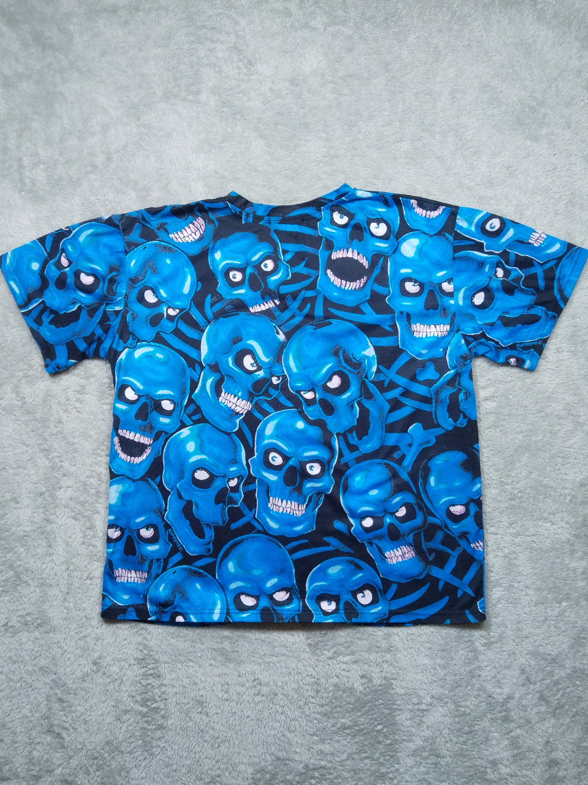 Shein SHEIN FULL PRINT HORROR SKULLS GRAPHIC BLUE T SHIRT Size US M / EU 48-50 / 2 - 2 Thumbnail