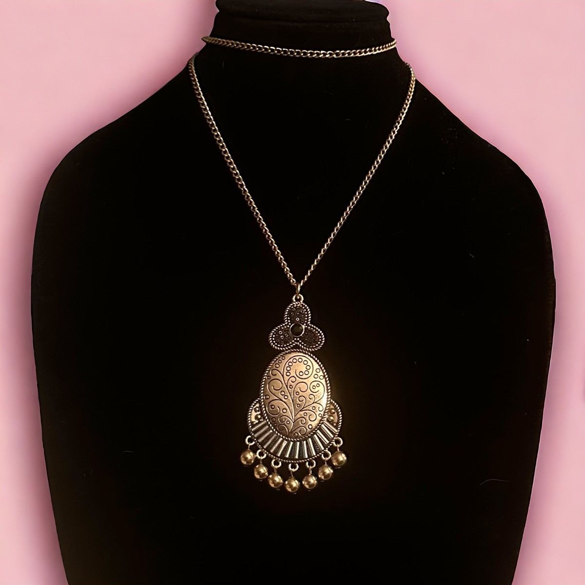 Other Large intricate pendant necklace Size ONE SIZE - 1 Thumbnail