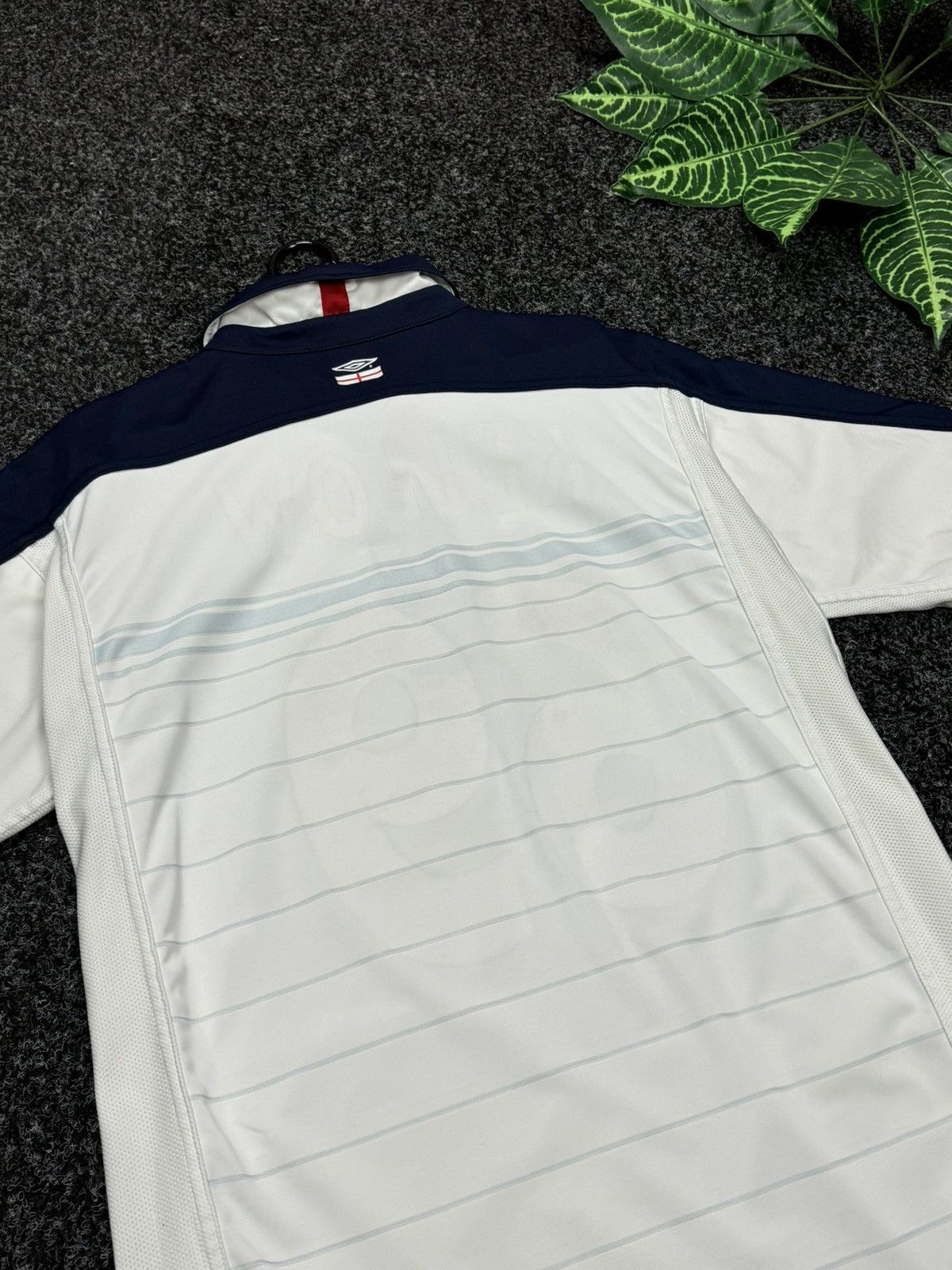 Umbro × Vintage UMBRO ENGLAND 🏴󠁧󠁢󠁥󠁮󠁧󠁿 Double-sided football T-shirt Kellow 69 Size US L / EU 52-54 / 3 - 12 Thumbnail