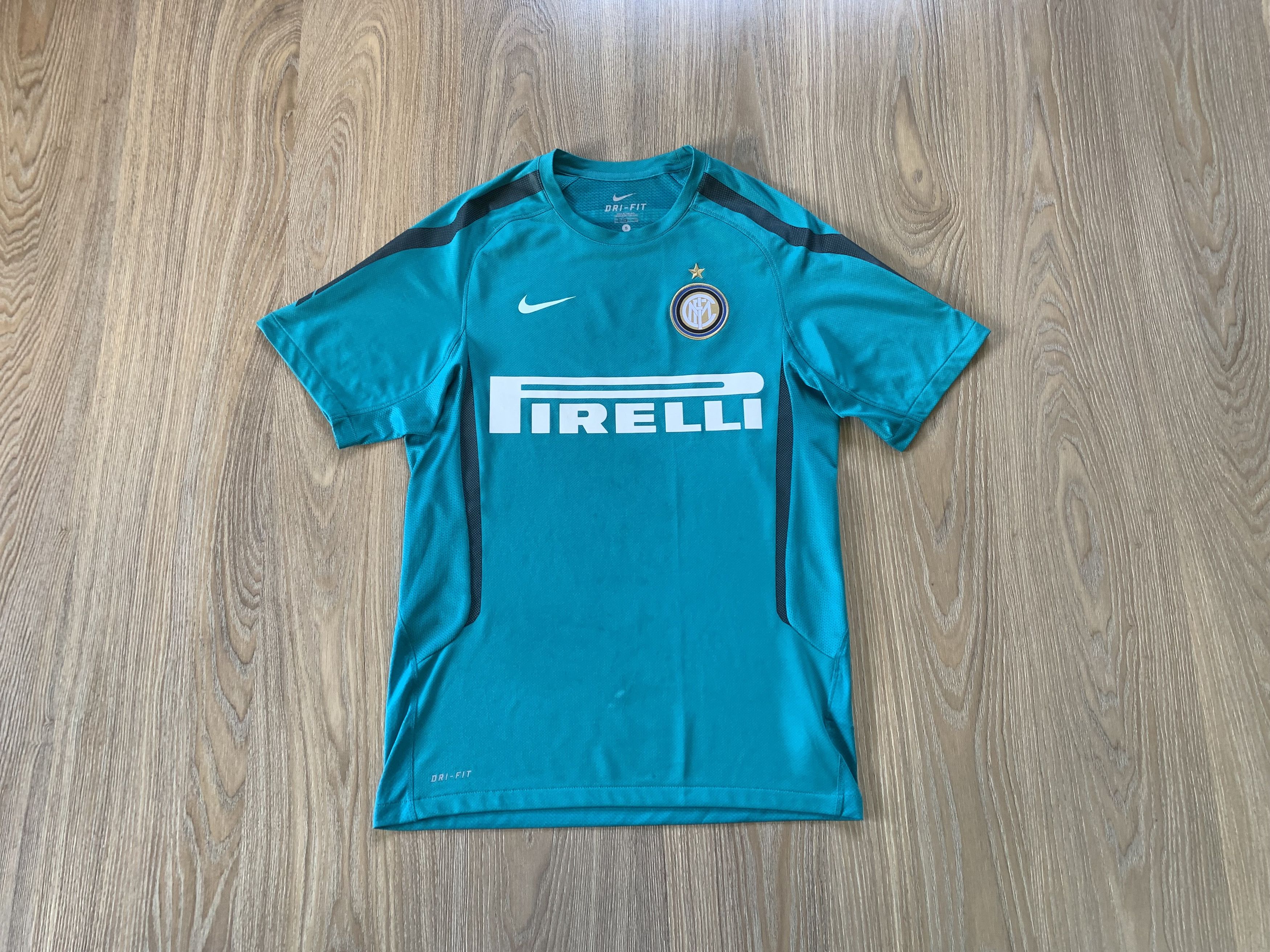Nike Vintage Nike Inter Milan Training Shirt Size US S / EU 44-46 / 1 - 1 Thumbnail