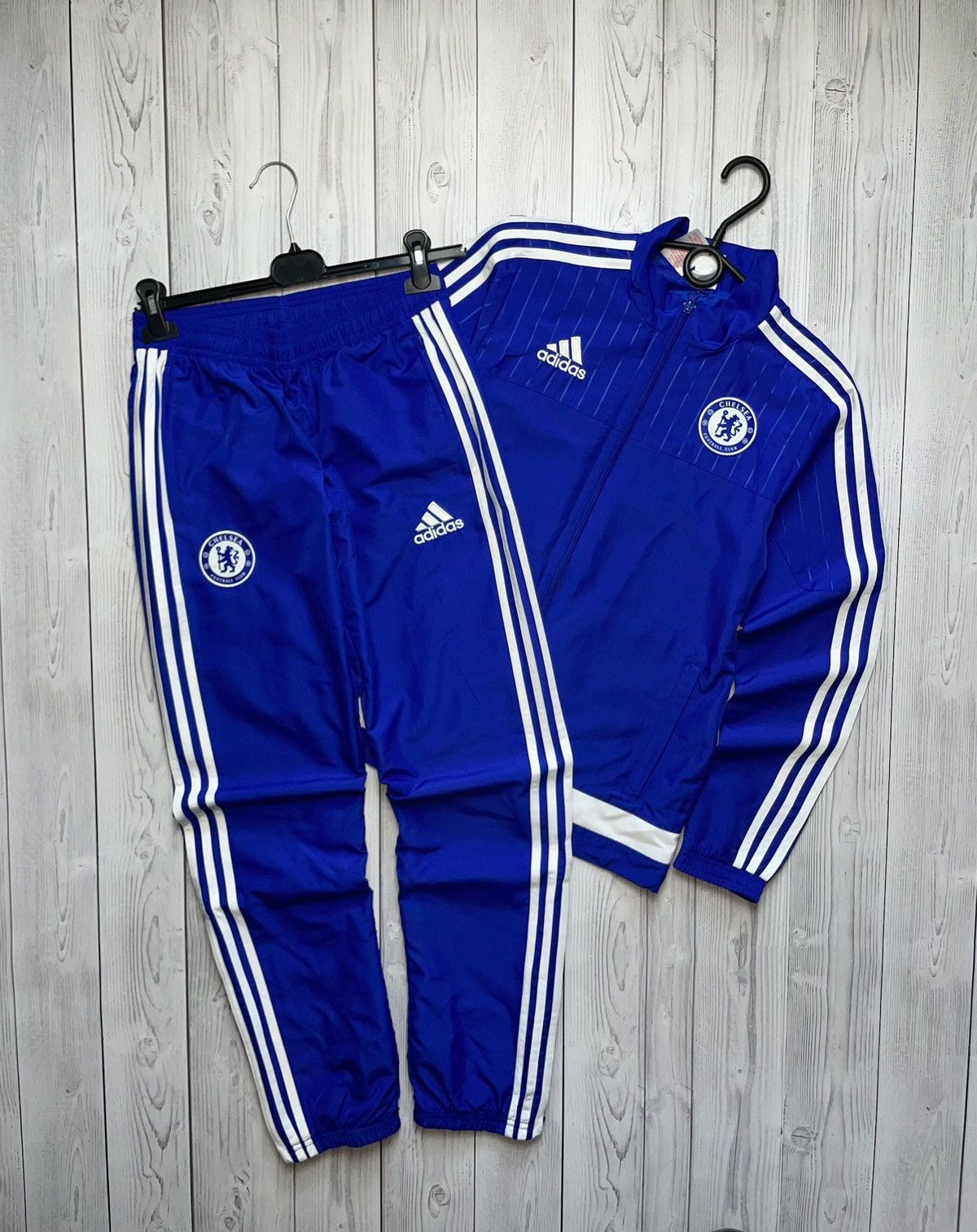 Adidas × Chelsea Soccer × Vintage Vintage adidas Chelsea soccer track suit size XS Size US XS / EU 42 / 0 - 1 Thumbnail