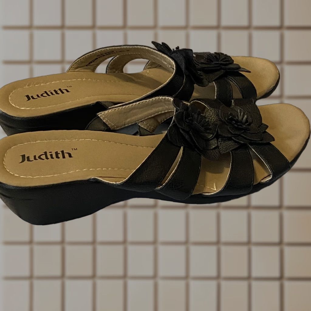 Vintage Judith WomenS Sandals Size 9M Black Floral Faux Leather Mule Shoes Wedge Slip On, Women's