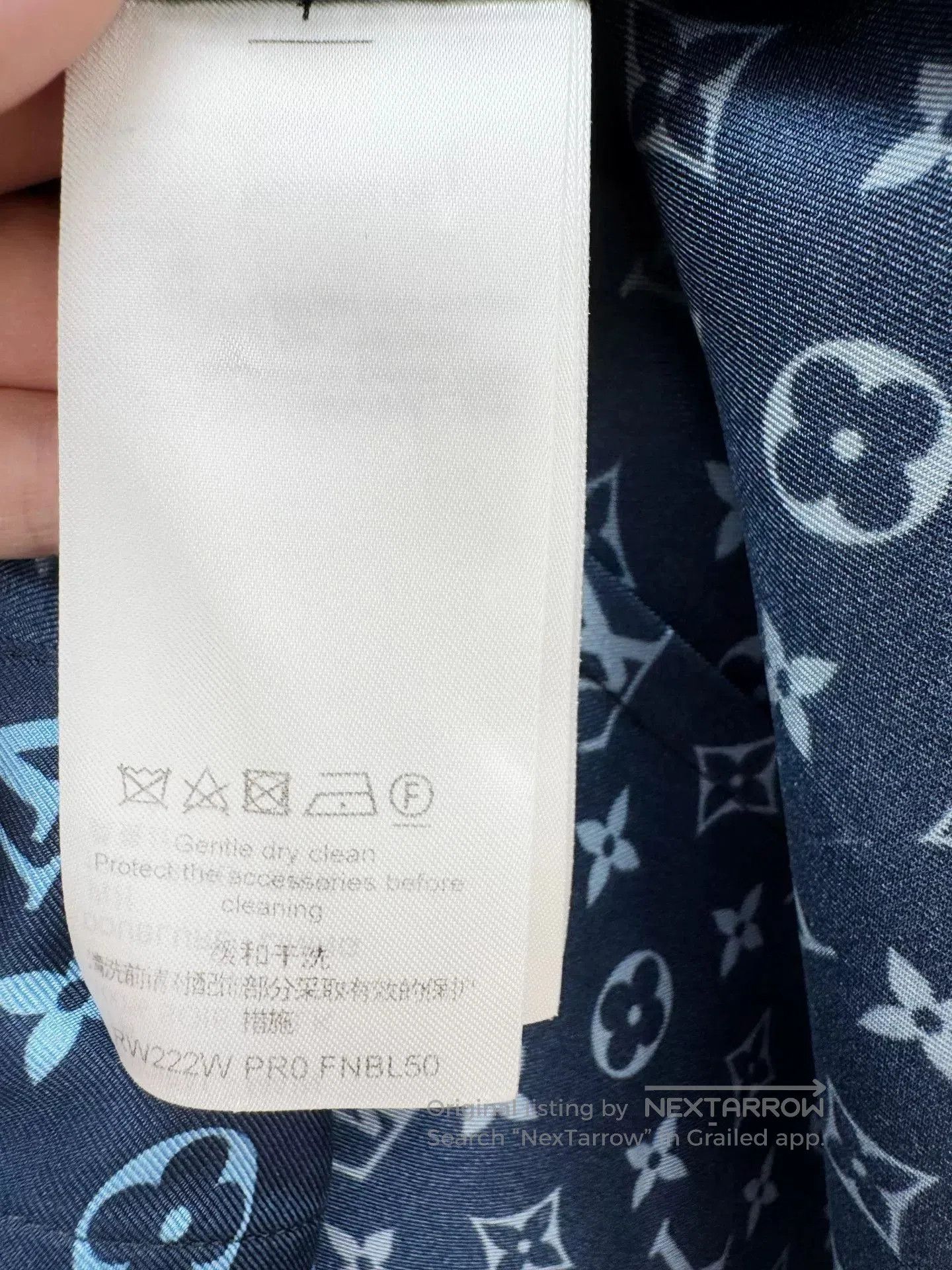 Louis Vuitton Louis Vuitton Monogram Silk Shirt. Size US S / EU 44-46 / 1 - 7 Thumbnail