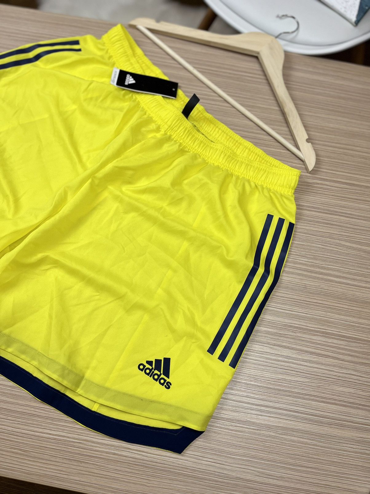 Adidas × Vintage Scotland Soccer Shorts adidas Size US 36 / EU 52 - 3 Thumbnail