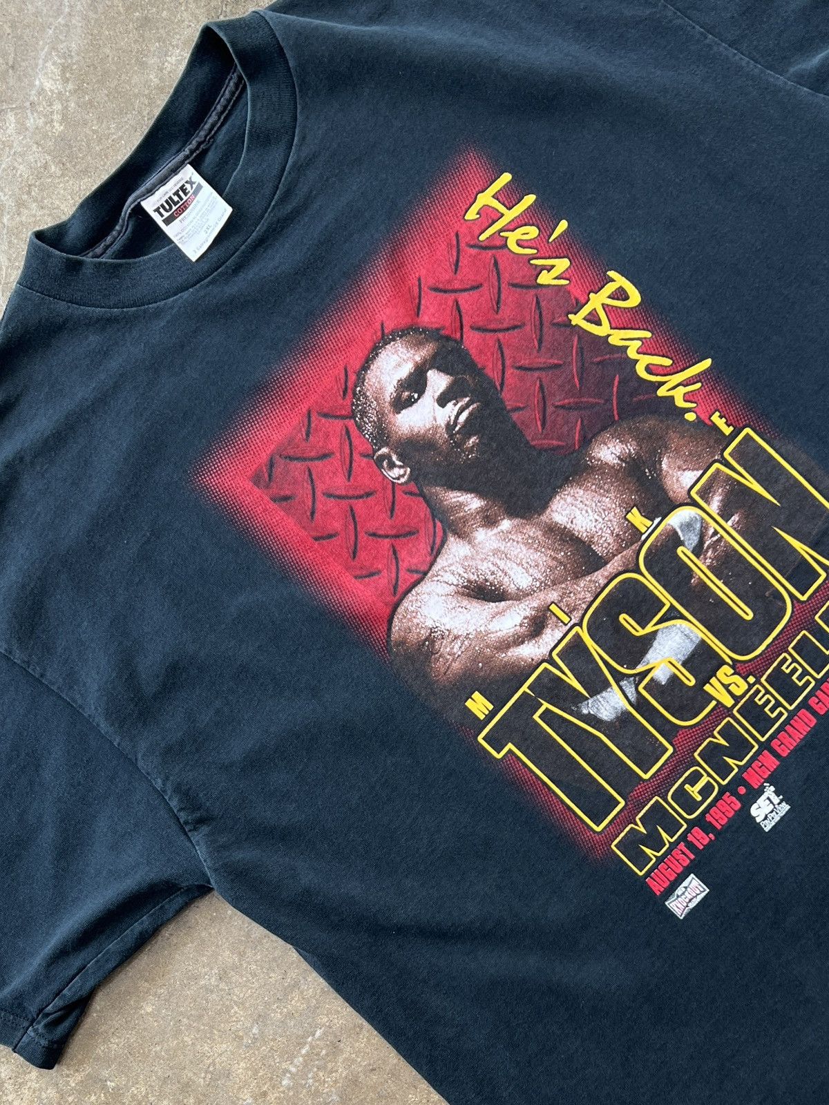 Vintage W Vintage 1995 Mike Tyson v. McNeeley He's Back Boxing XXL Size US XXL / EU 58 / 5 - 1 Thumbnail