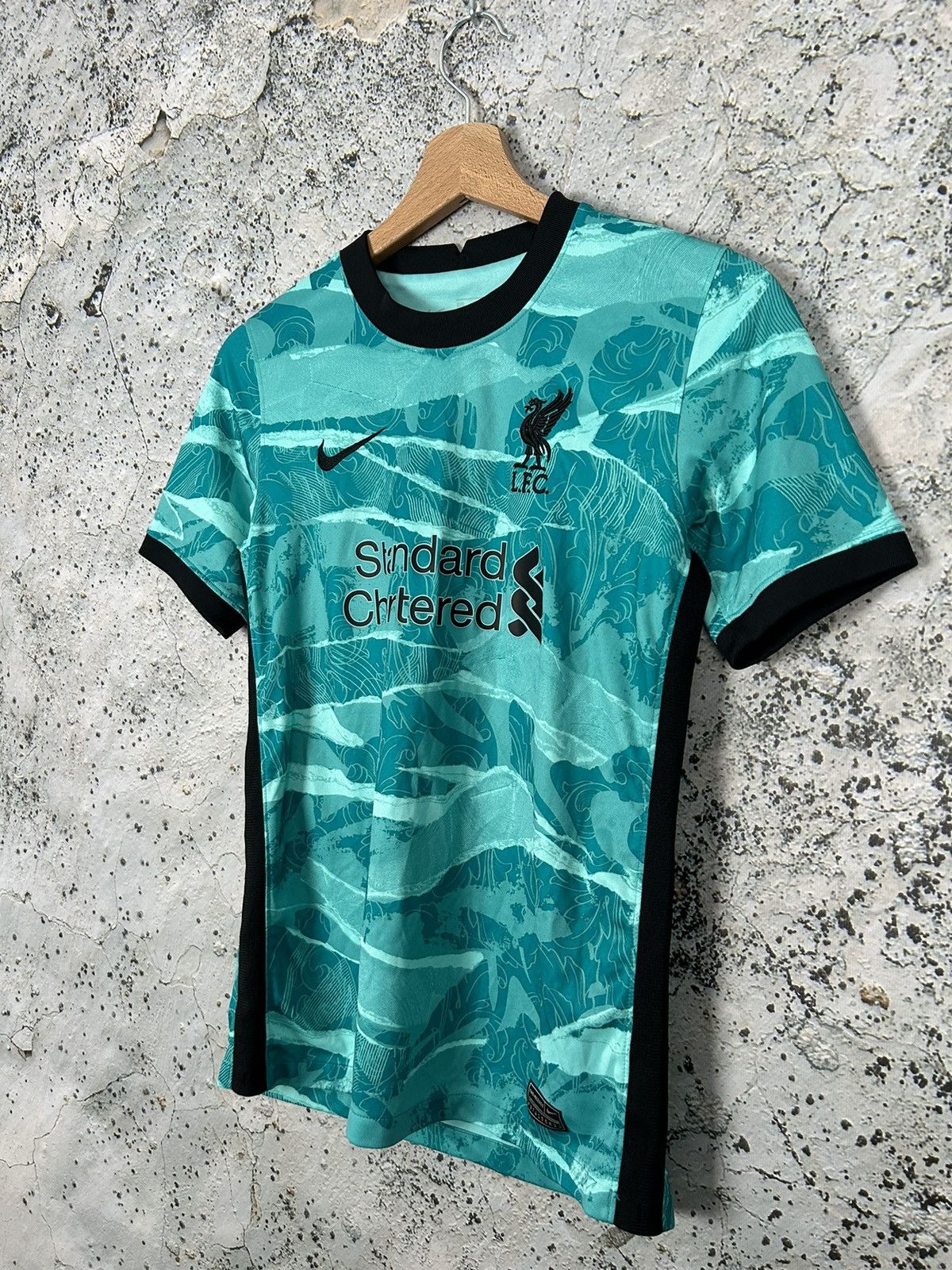 Nike Liverpool FC Nike Soccer Jersey Football Rare Sportswear Size US S / EU 44-46 / 1 - 2 Thumbnail