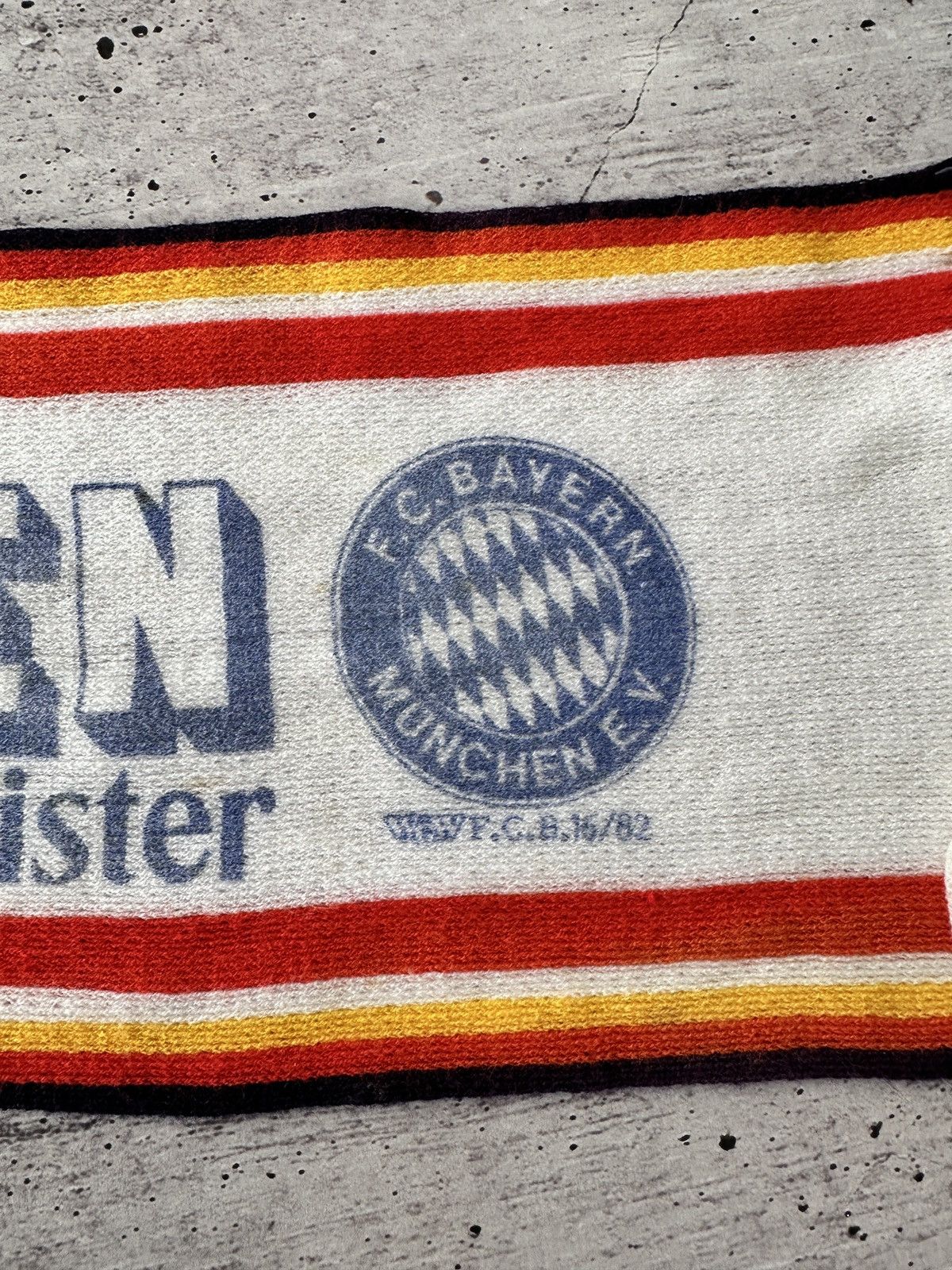 Vintage F.C. Bayern Munchen Deutscher-Meister 1990 scarf Size ONE SIZE - 5 Thumbnail