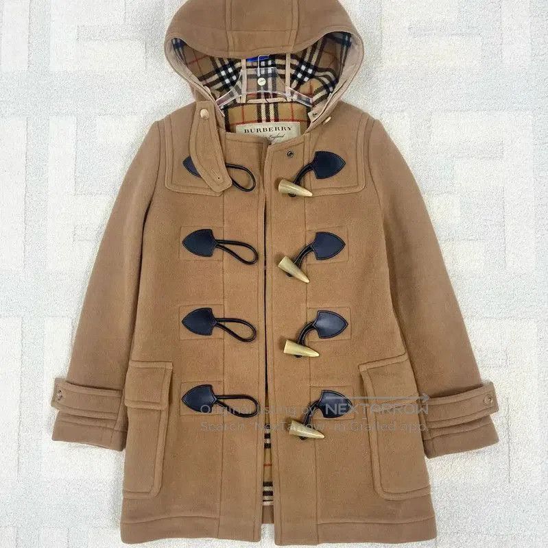 Burberry Burberry Brown Women's Duffle Coat. Size S / US 4 / IT 40 - 1 Thumbnail