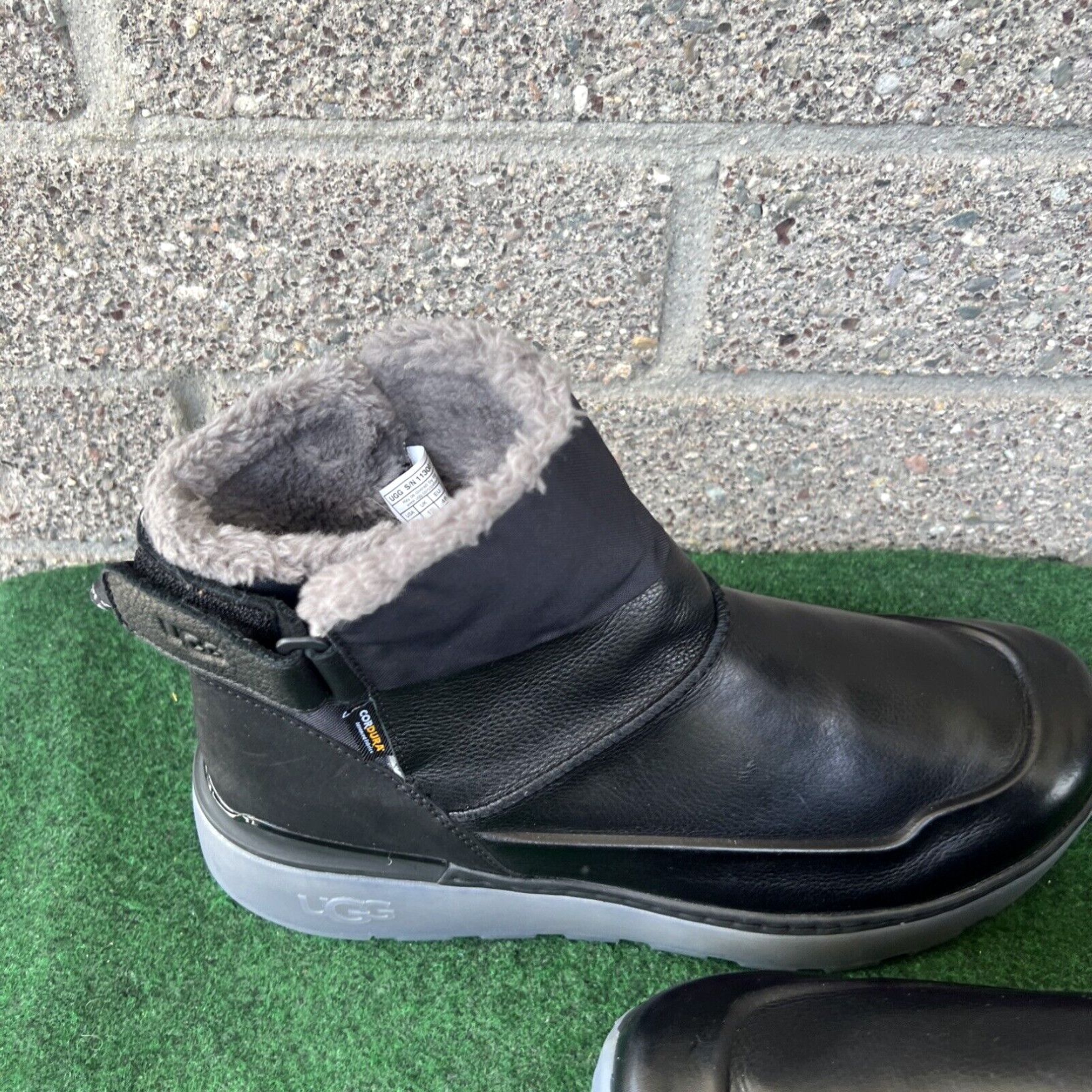 Ugg UGG City Mini Men black Size 13 New No Box Size US 13 / EU 46 - 3 Thumbnail