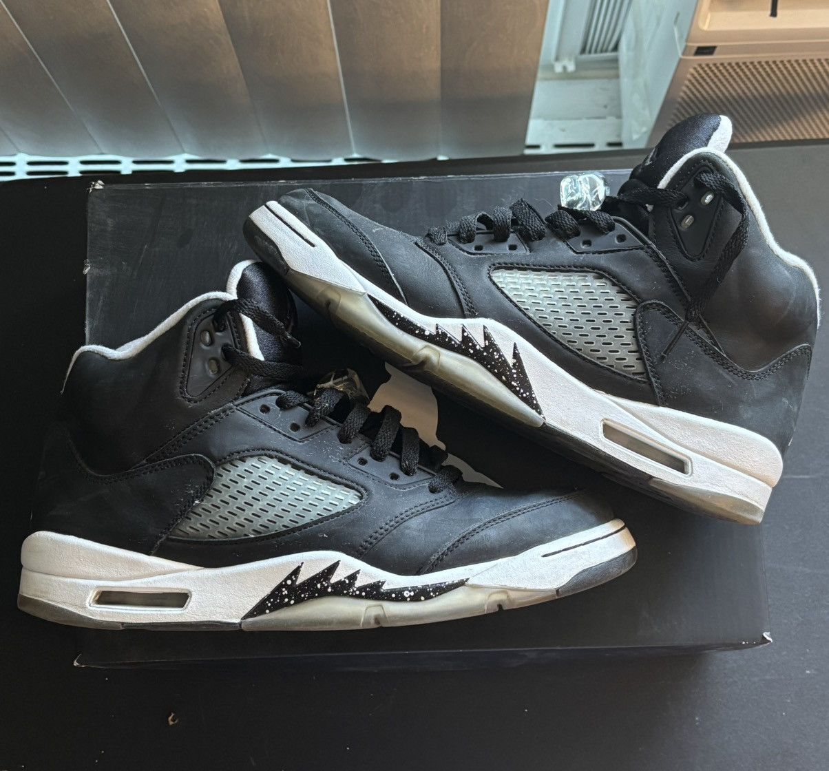 Nike Air Jordan Retro 5 Oreo Size US 11 / EU 44 - 1 Thumbnail