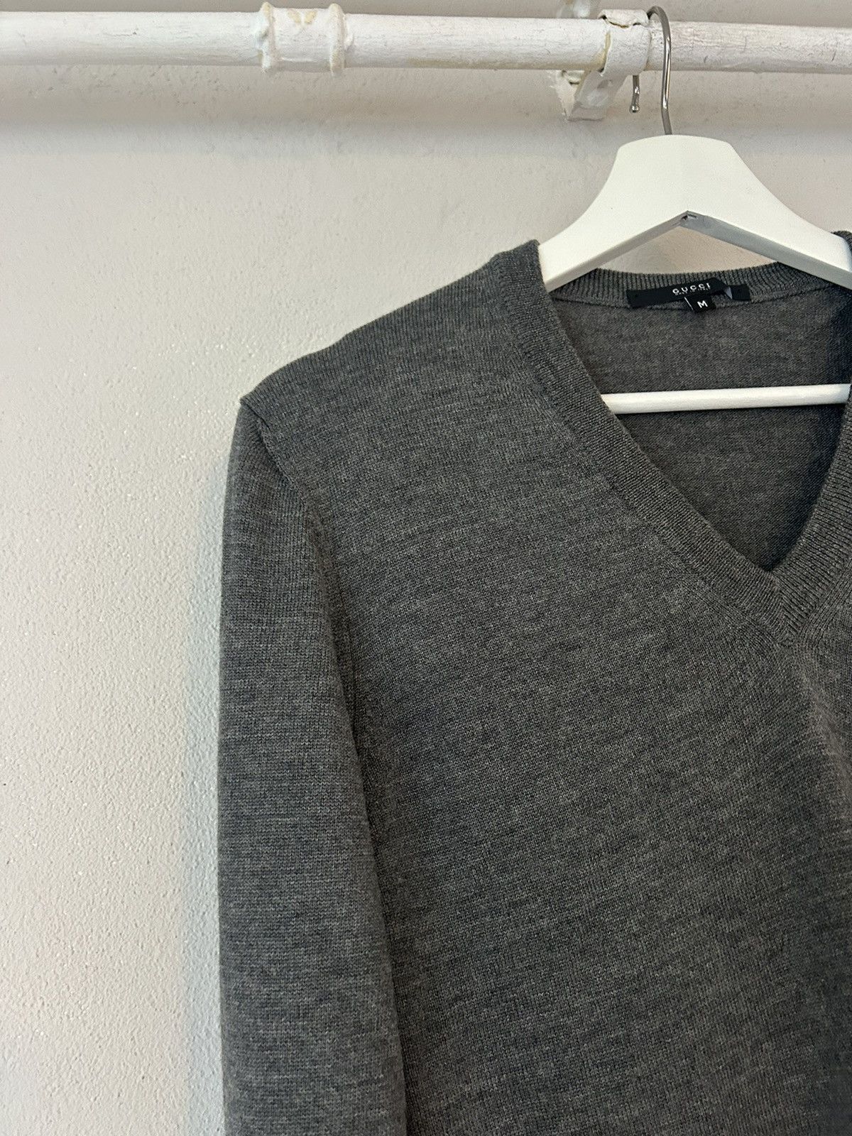 Gucci Grey V-Neck Wool Sweater with Web Arm Detail Size US M / EU 48-50 / 2 - 6 Thumbnail