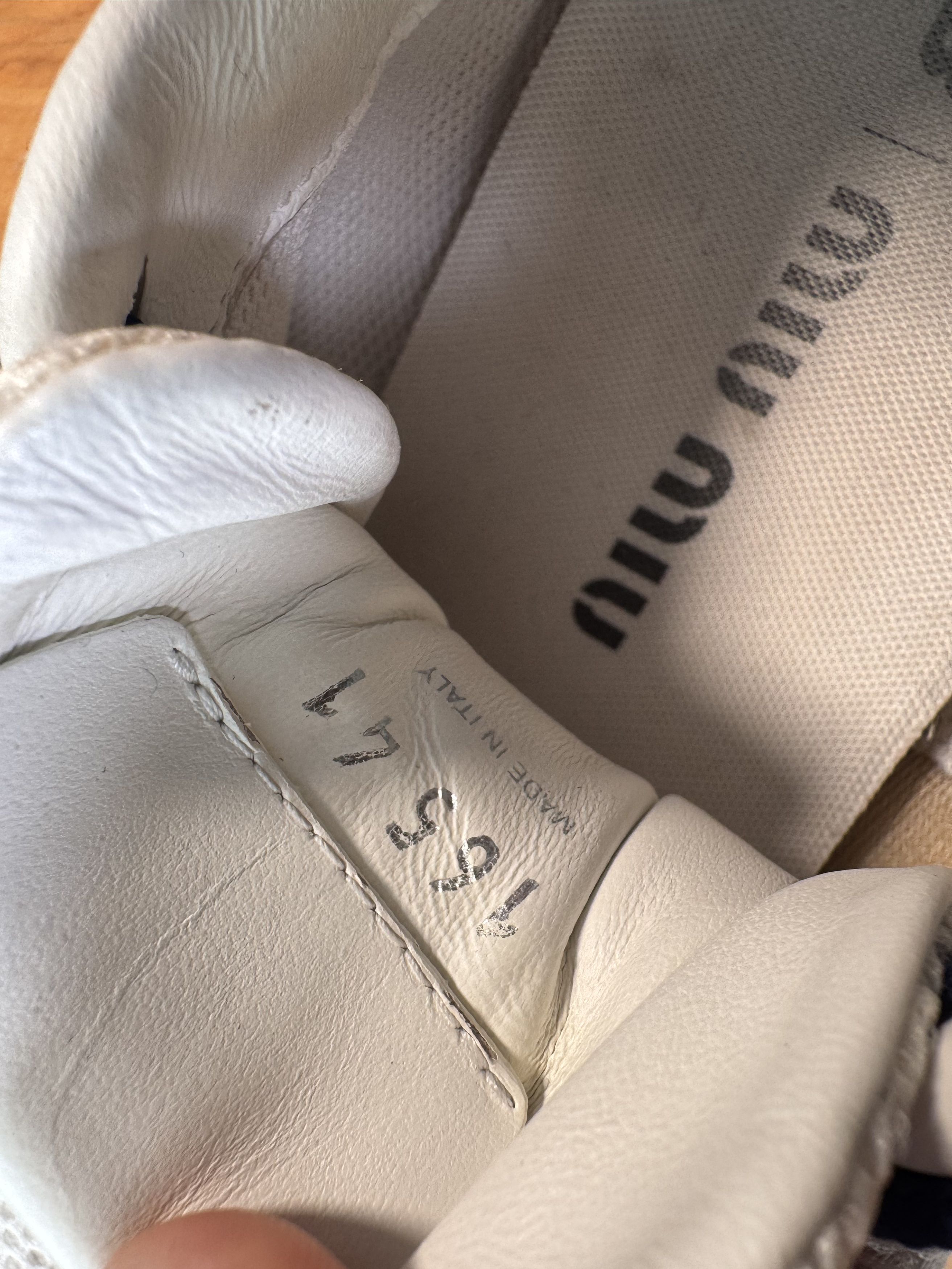 Miu Miu × New Balance Miu Miu New Balance 530 white Size US 8 / EU 41 - 6 Thumbnail