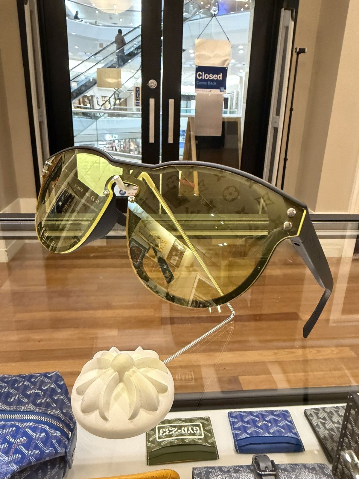 Louis Vuitton Louis Vuitton Noir en Metal Monogram Glasses Size ONE SIZE - 1 Thumbnail