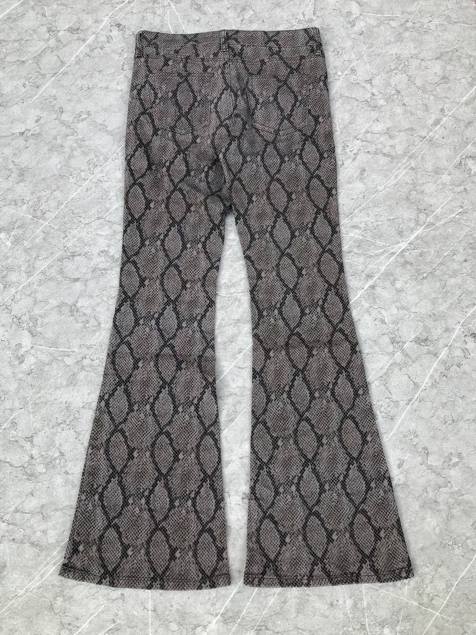 Japanese Brand × Vintage ENVYM Snake Skin Flared Jeans Size 27" / US 4 / IT 40 - 7 Thumbnail