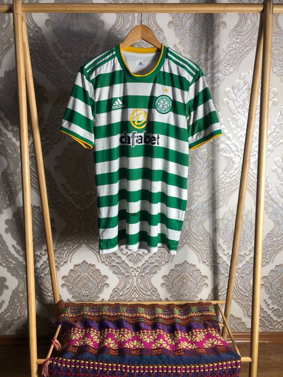 Adidas Vintage Adidas FC Celtic Scotland Soccer Jersey Retro Y2K Size US L / EU 52-54 / 3 - 1 Thumbnail