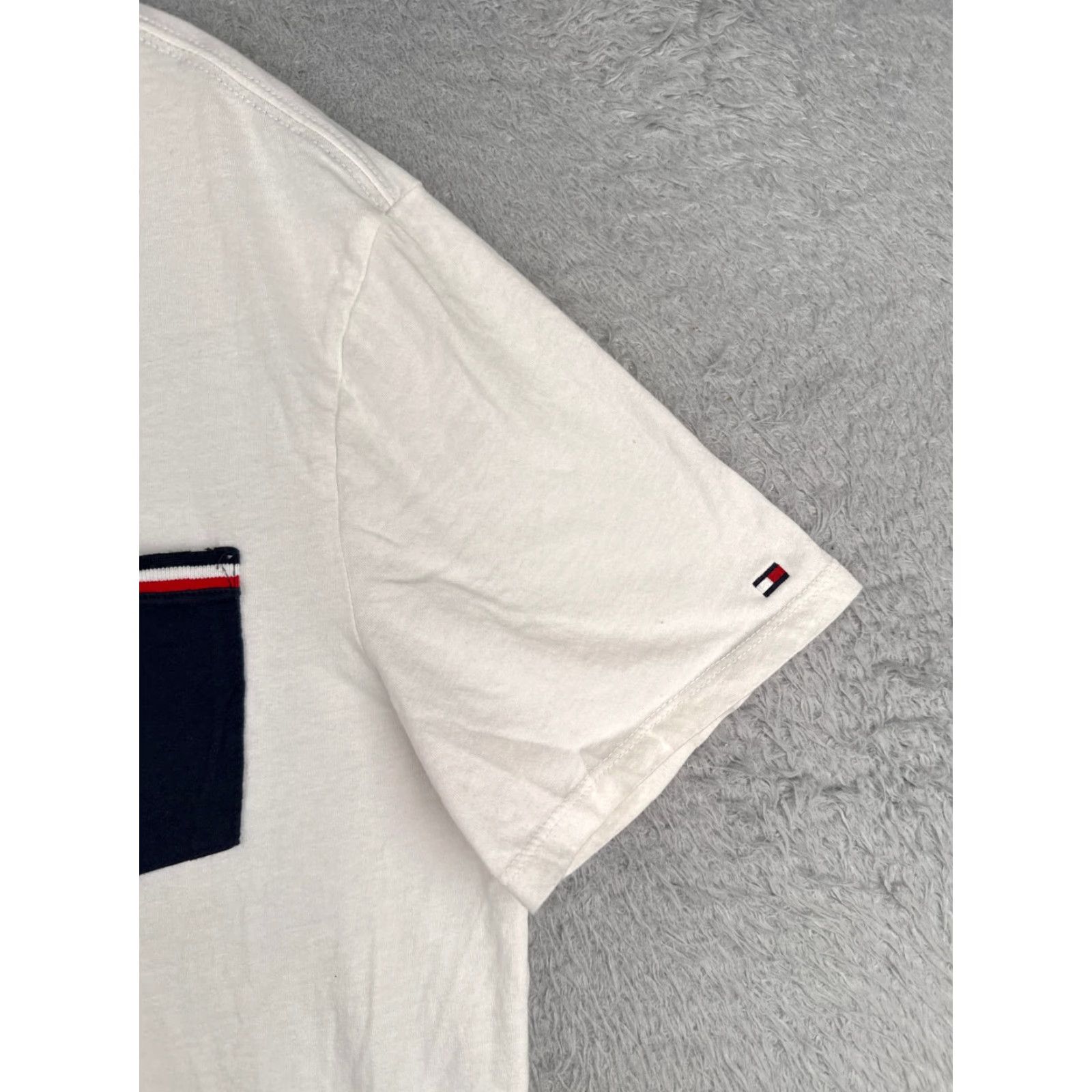 Tommy Hilfiger Tommy Hilfiger Shirt Men L White Short Sleeve Crew Neck Pocket Cotton Embroidered Logo American Mens Size US L / EU 52-54 / 3 - 2 Thumbnail