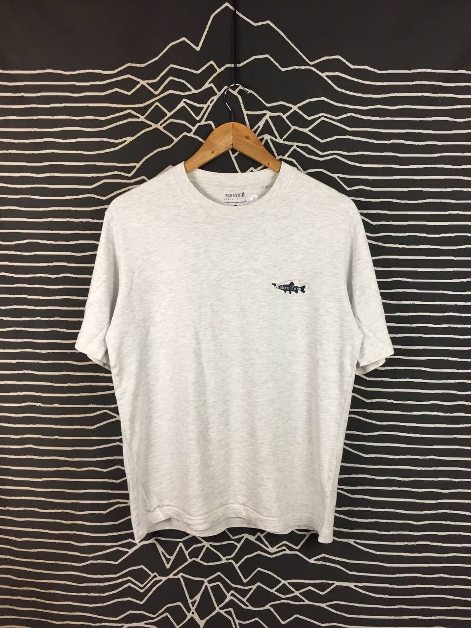 GU Nowartt X GU Art Collection The Golden Trout Graphic Tee Size US S / EU 44-46 / 1 - 4 Thumbnail