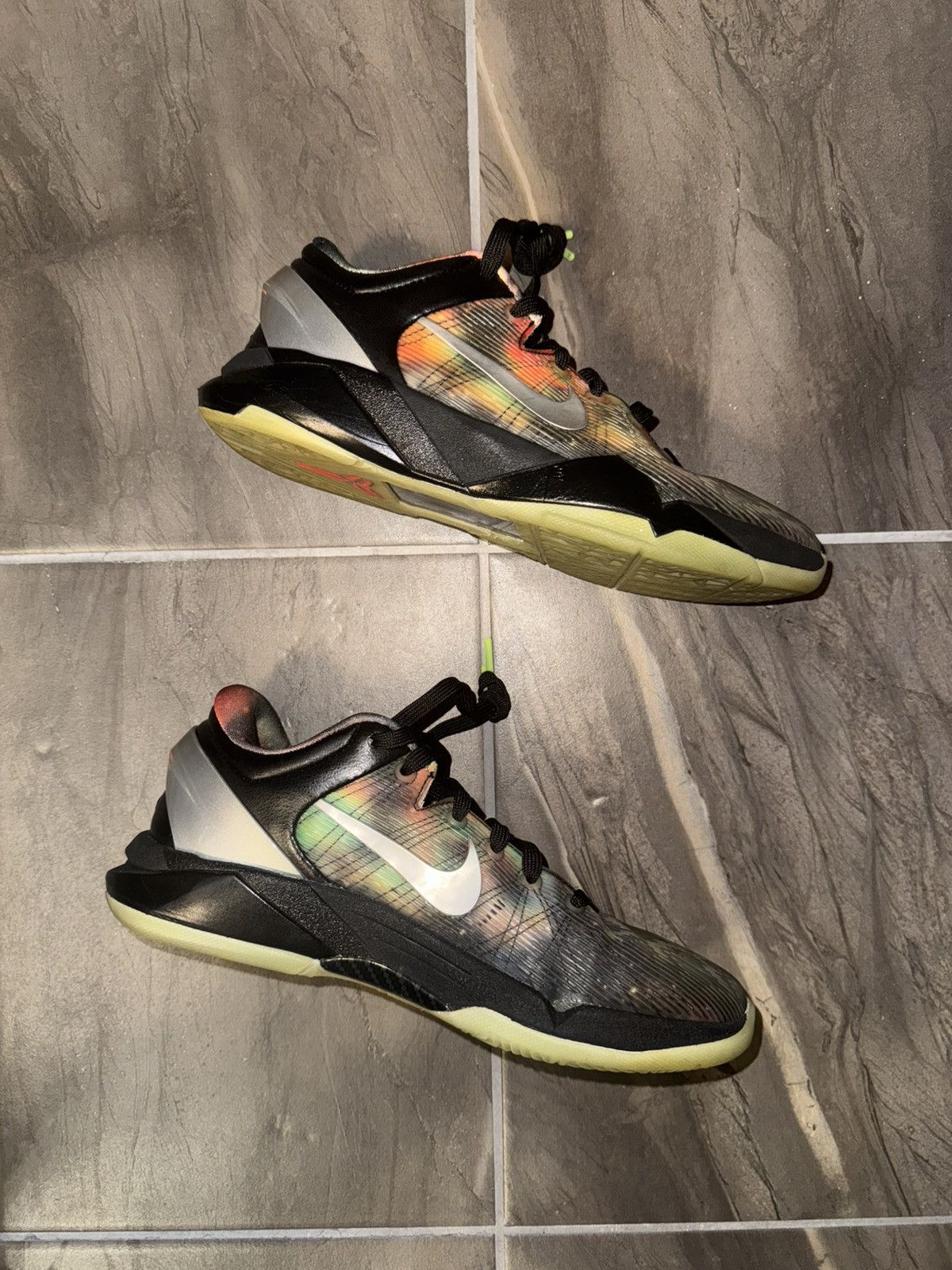 Nike Kobe 7 “Galaxy” Size US 6 / EU 39 - 2 Thumbnail