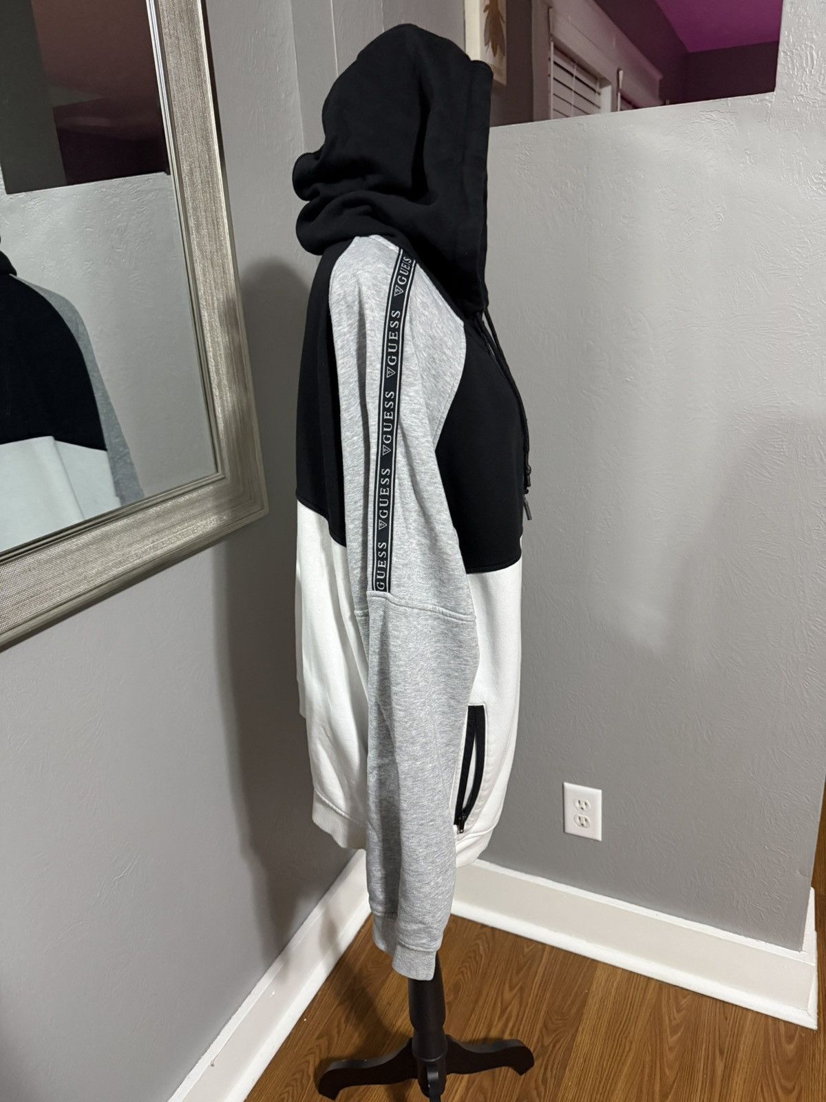 Guess Guess Color Block Full Zip Hooded Sweater Jacket Size XL. Size US XL / EU 56 / 4 - 2 Thumbnail