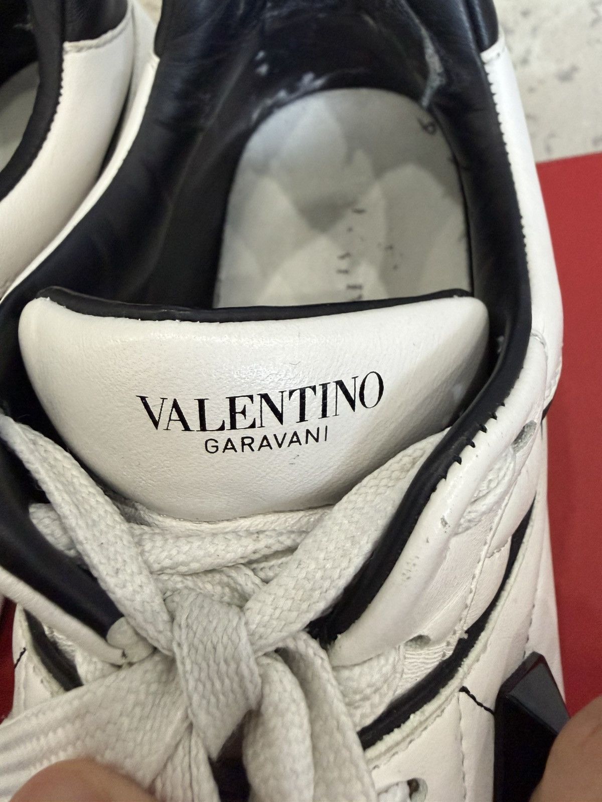 Valentino Valentino One Stud Sneaker size 42 Size US 9 / EU 42 - 9 Thumbnail