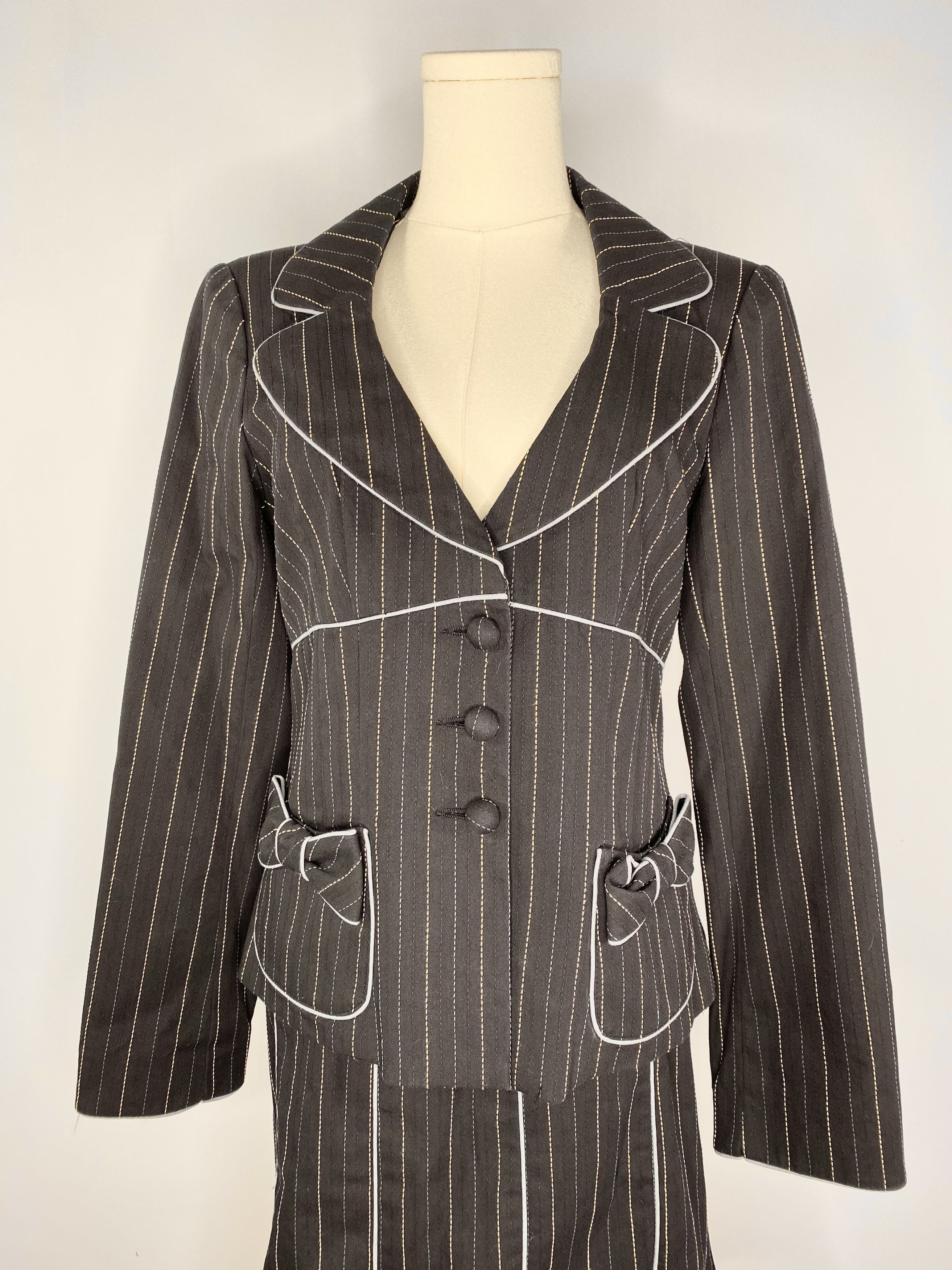 Nanette Lepore Nanette Lepore - Pin-stripe Bow Skirt Suit Size S / US 4 / IT 40 - 3 Thumbnail