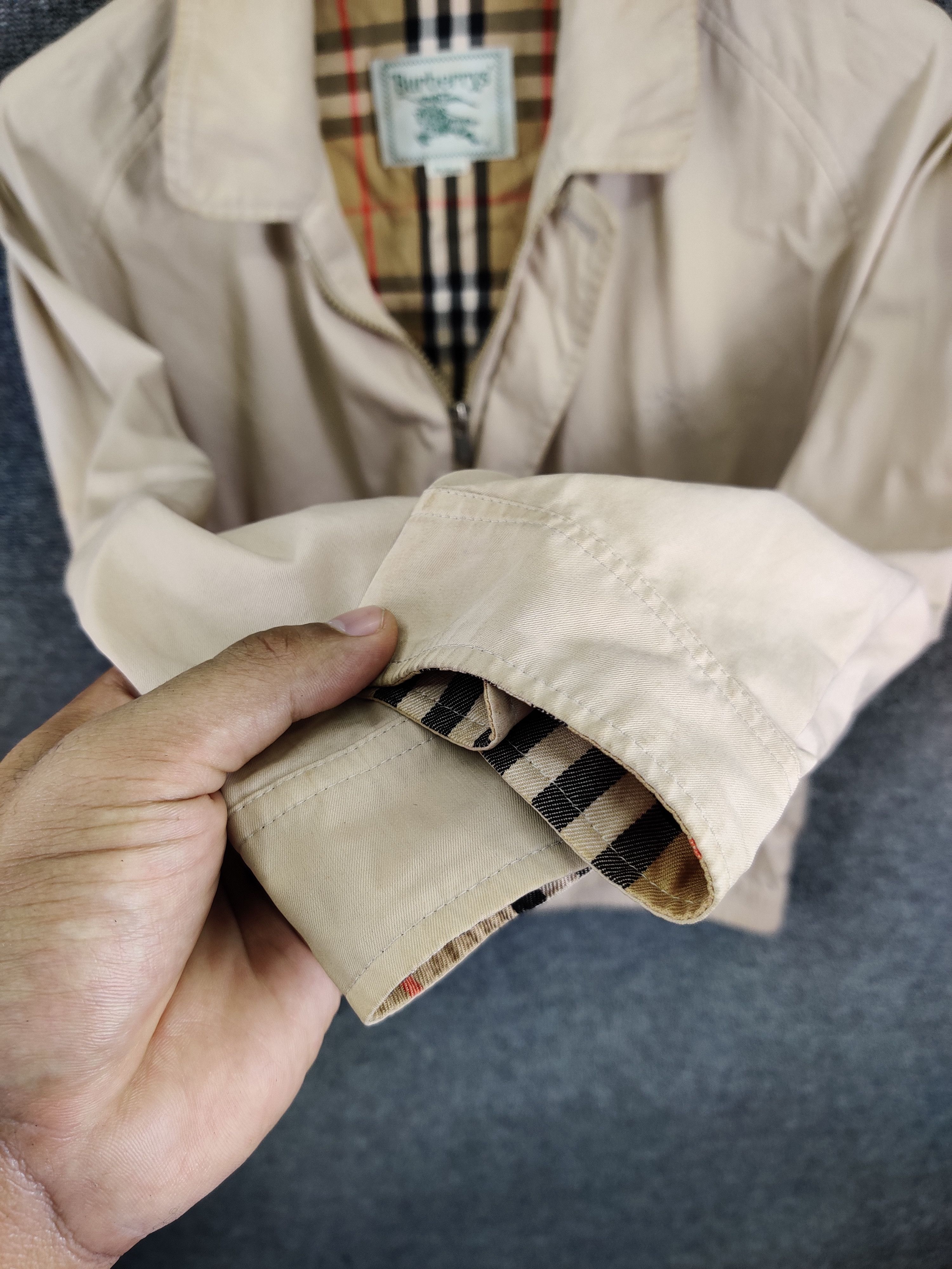Burberry Nice❗Burberry Nova Check Bomber Jacket Size US M / EU 48-50 / 2 - 10 Thumbnail