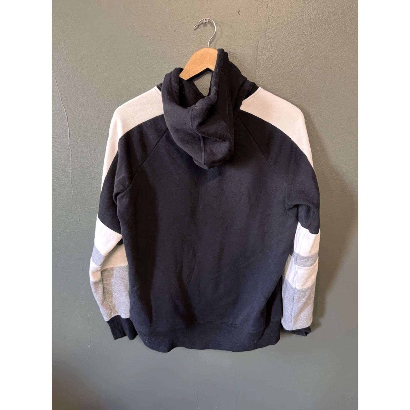 Under Armour Under Armour Womens Hooded Pullover Sweatshirt Black M Size M / US 6-8 / IT 42-44 - 2 Thumbnail