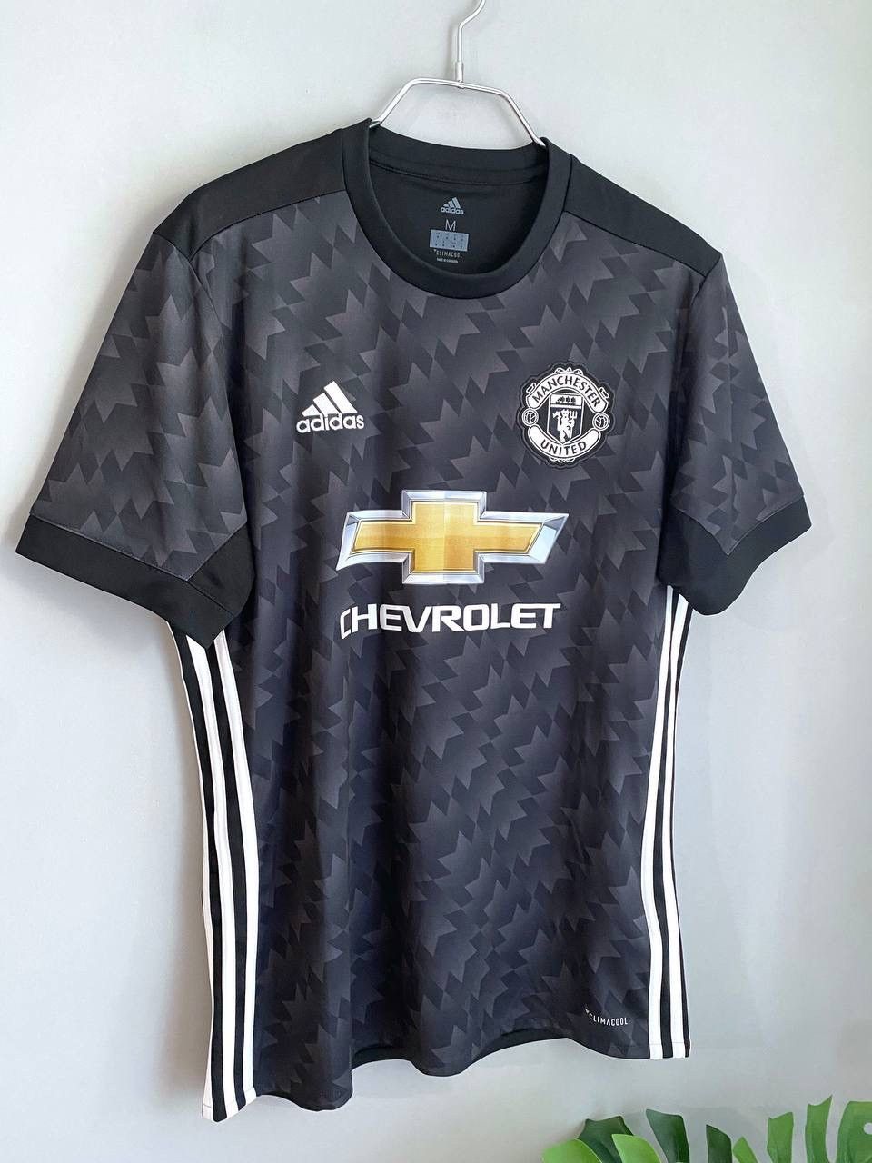 Adidas Manchester United 2017/18 Away Soccer Jersey Size M BS1217 Size US M / EU 48-50 / 2 - 2 Thumbnail